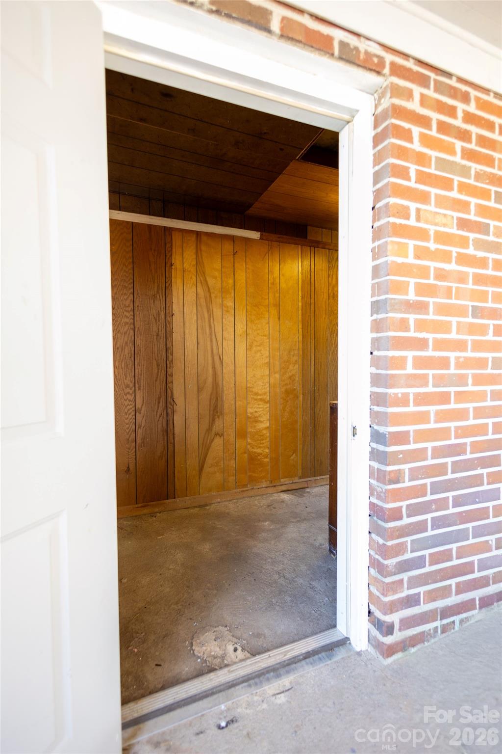 2220 Gaines Avenue — Gastonia