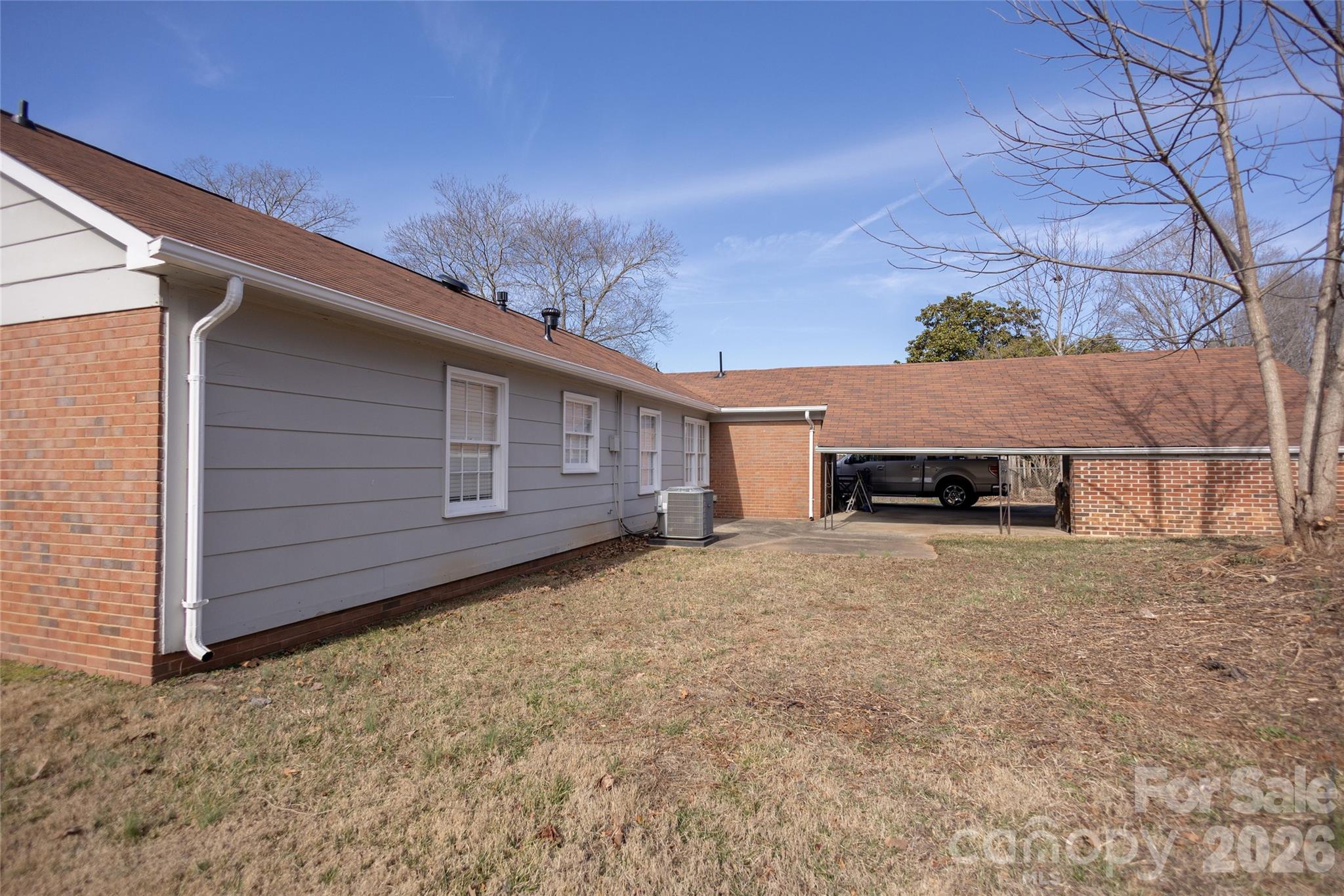 2220 Gaines Avenue — Gastonia