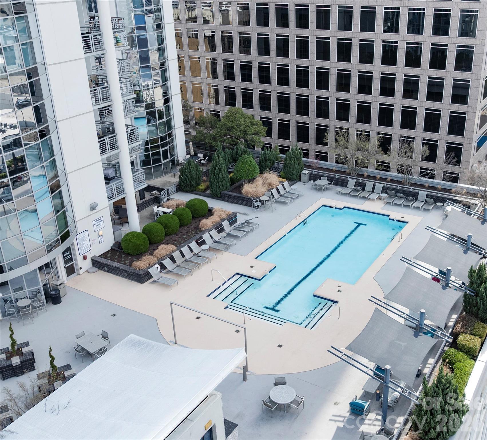 333 W Trade Street #2103 — Charlotte