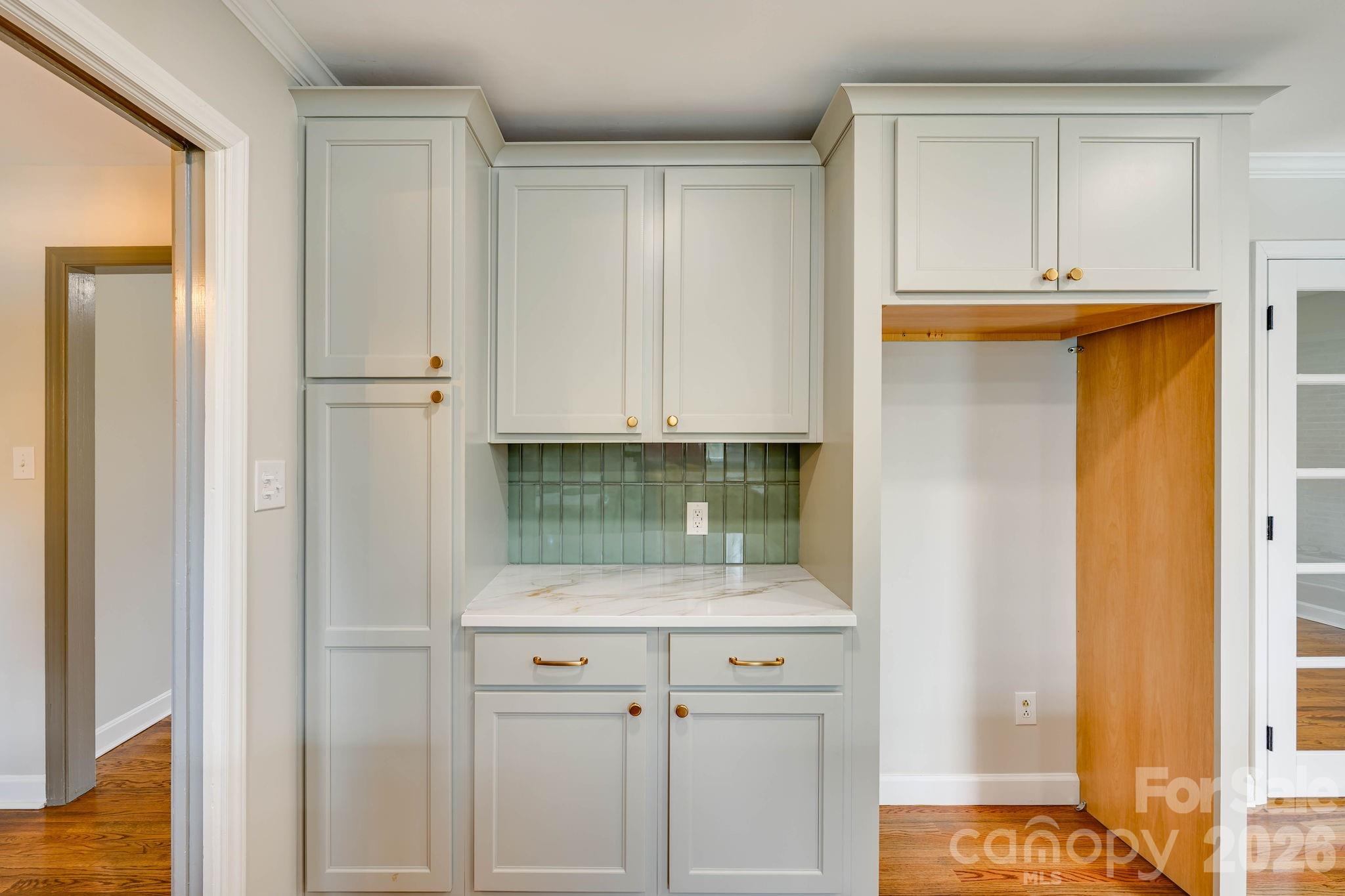 110 Scottsmoor Drive — Charlotte