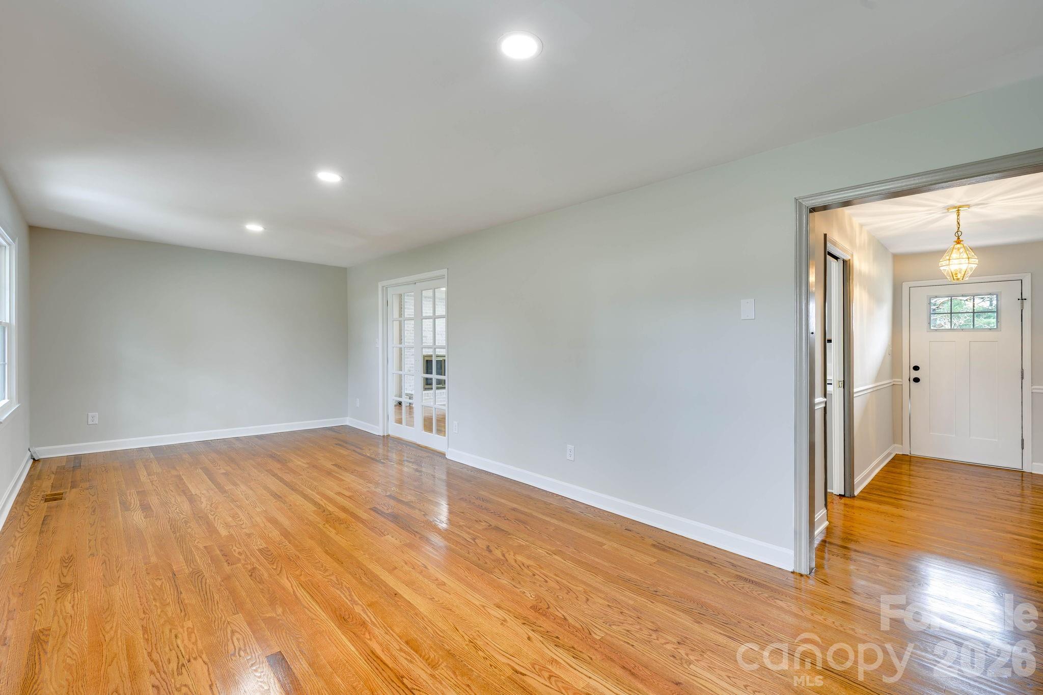 110 Scottsmoor Drive — Charlotte