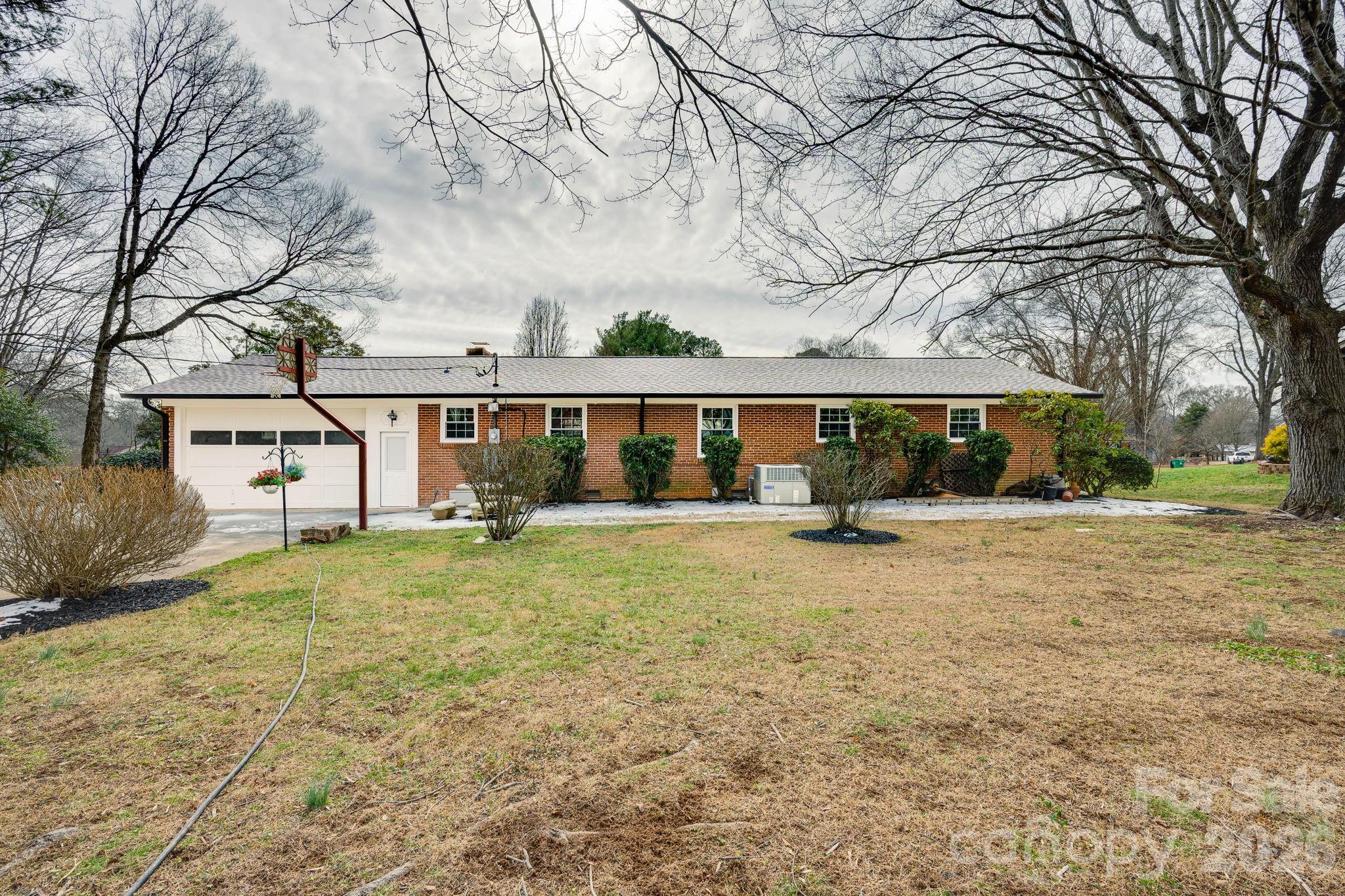110 Scottsmoor Drive — Charlotte
