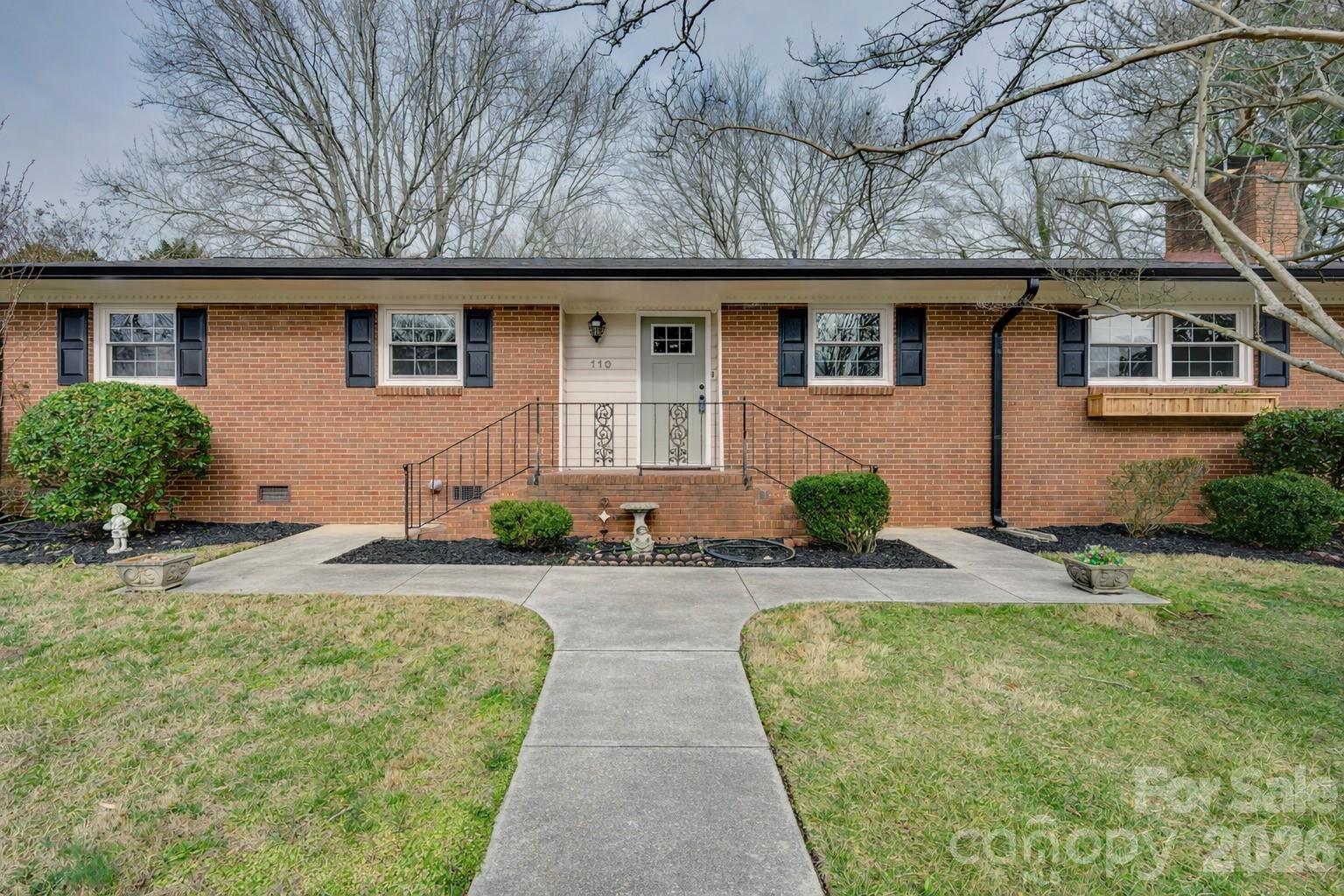 110 Scottsmoor Drive — Charlotte