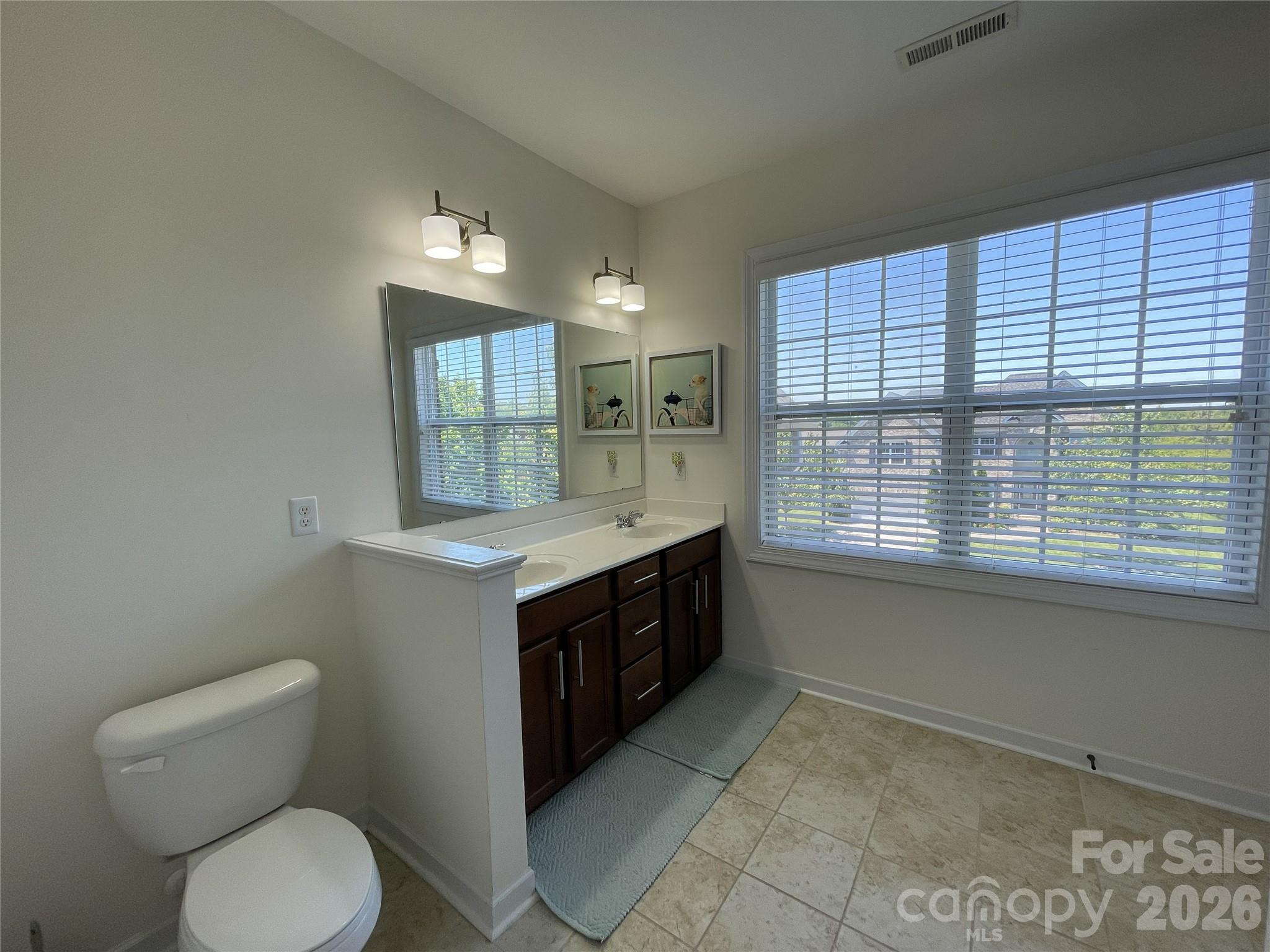 707 Five Leaf Lane — Waxhaw