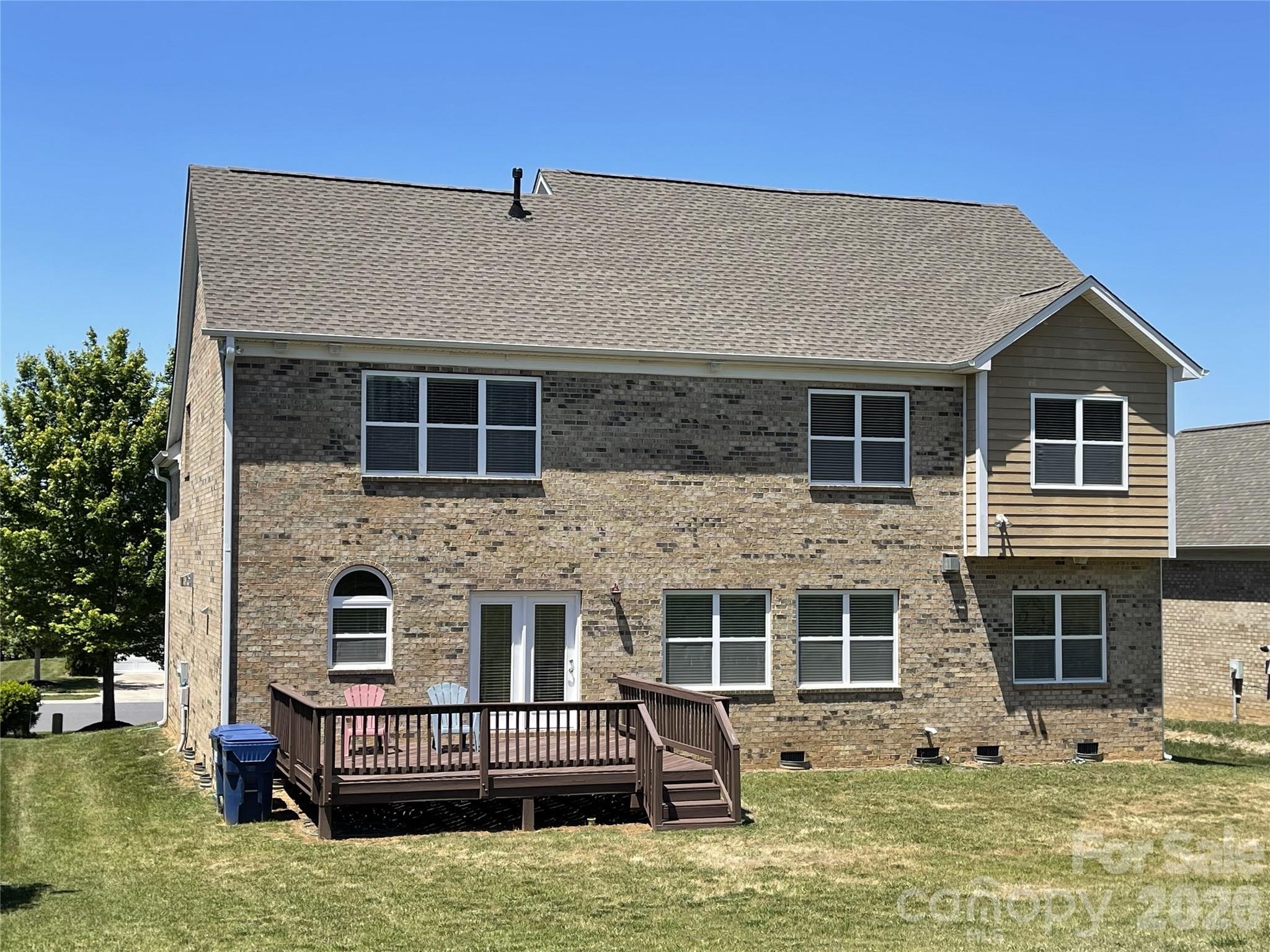 707 Five Leaf Lane — Waxhaw