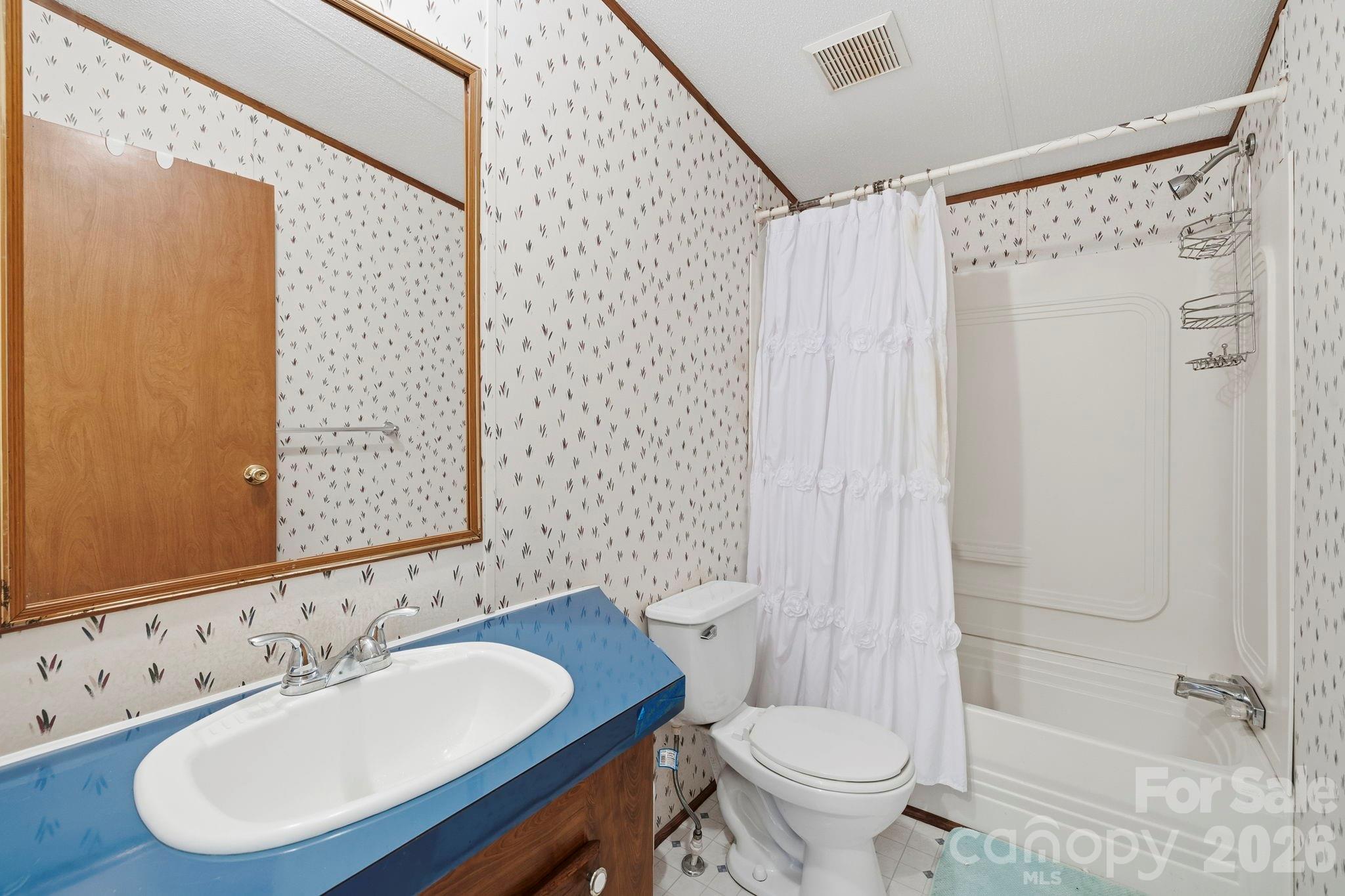 76 Gobblers Knob Road — Penrose