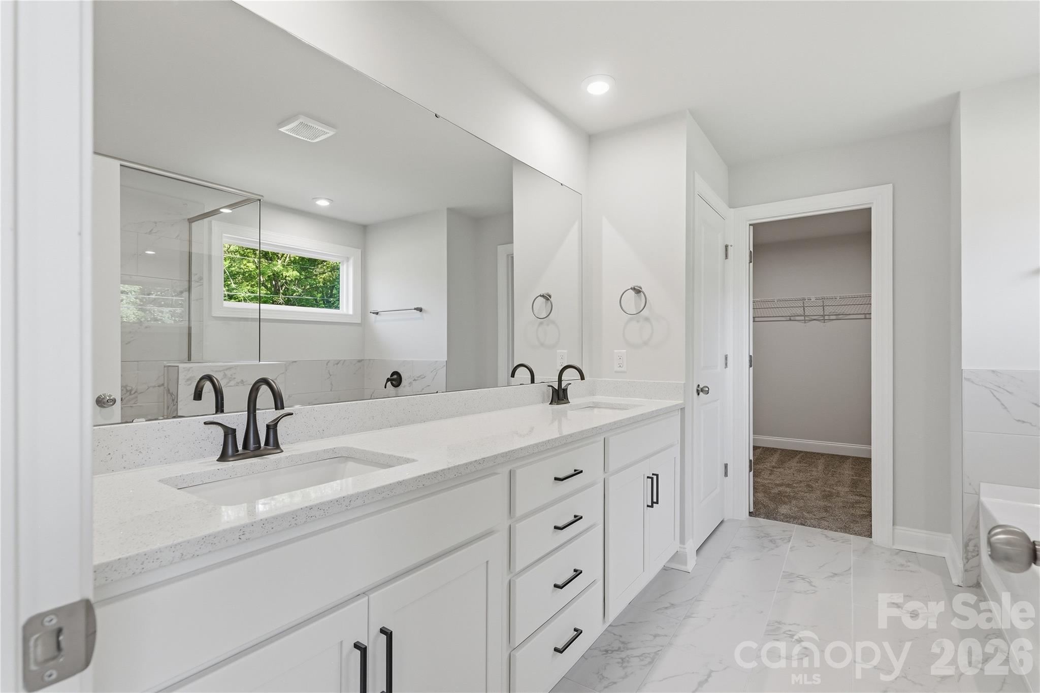 415 Alameda Way — Matthews