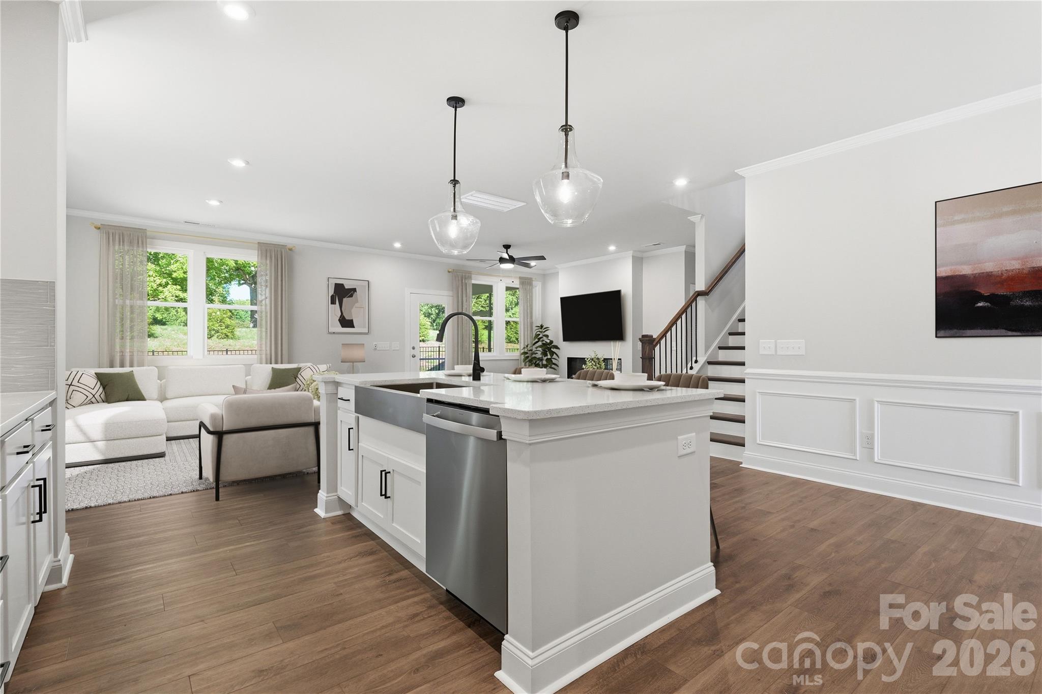 415 Alameda Way — Matthews