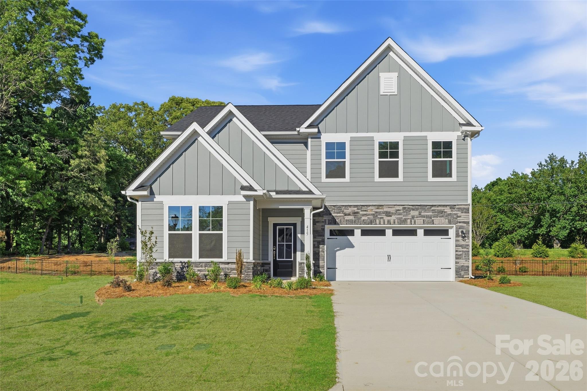 415 Alameda Way — Matthews