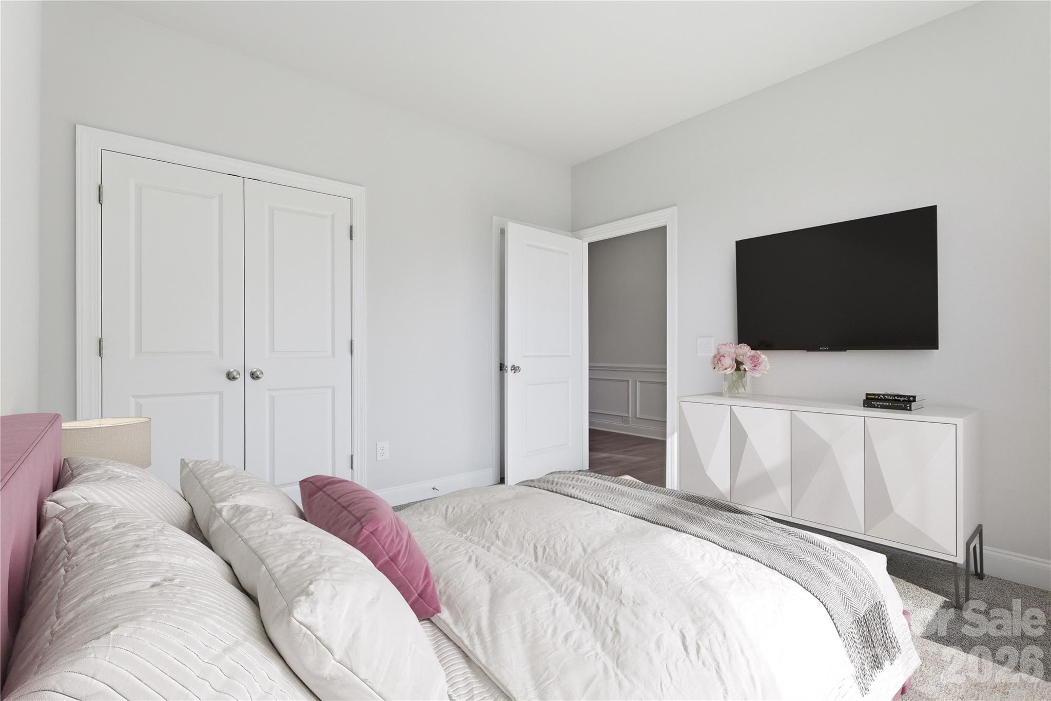 415 Alameda Way — Matthews