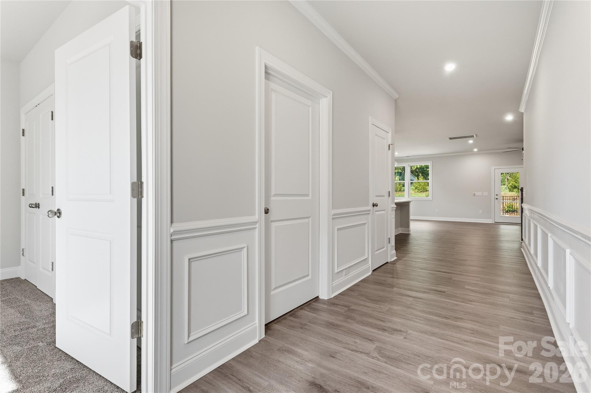 415 Alameda Way — Matthews