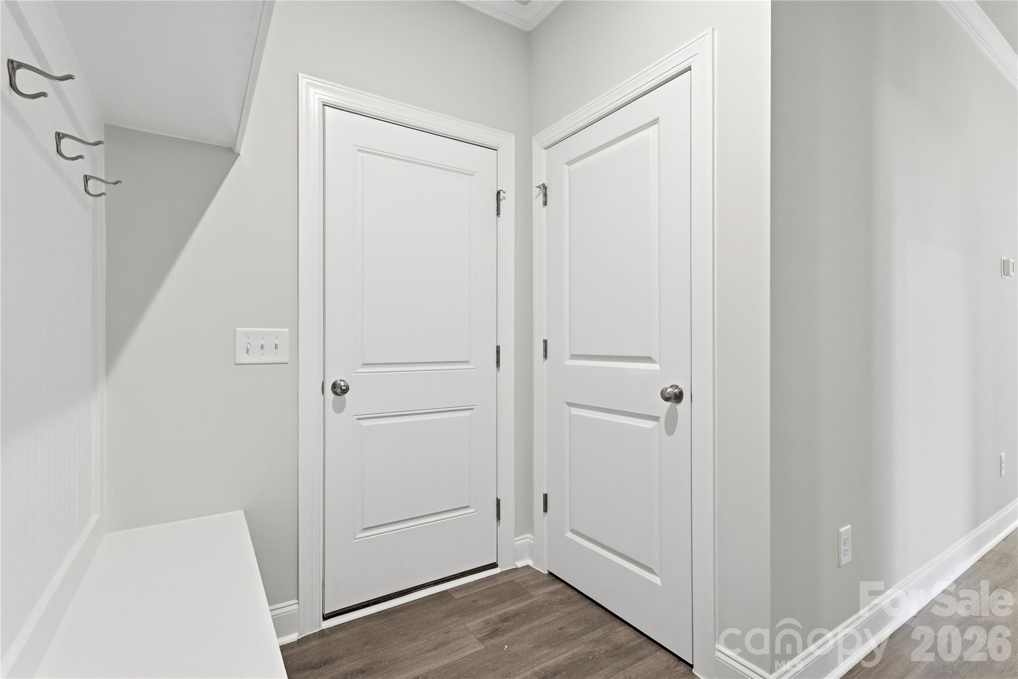 415 Alameda Way — Matthews