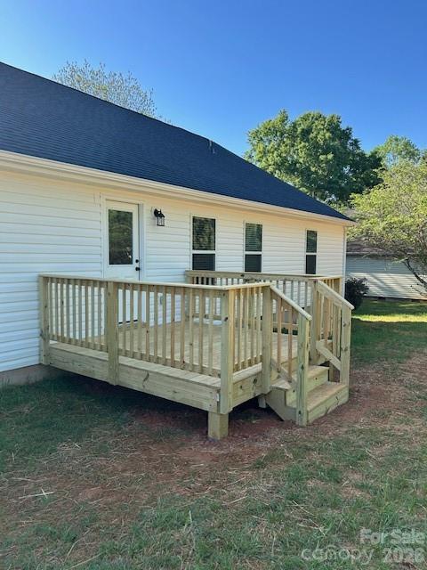 2025 Picnic Drive — Newton