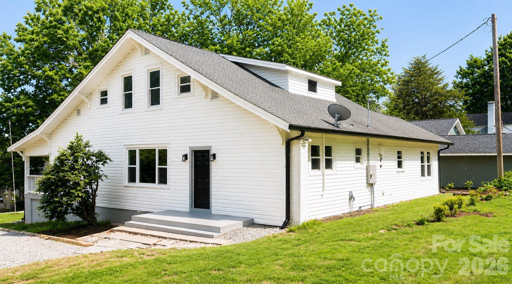 105 N Inman Avenue — Bessemer City