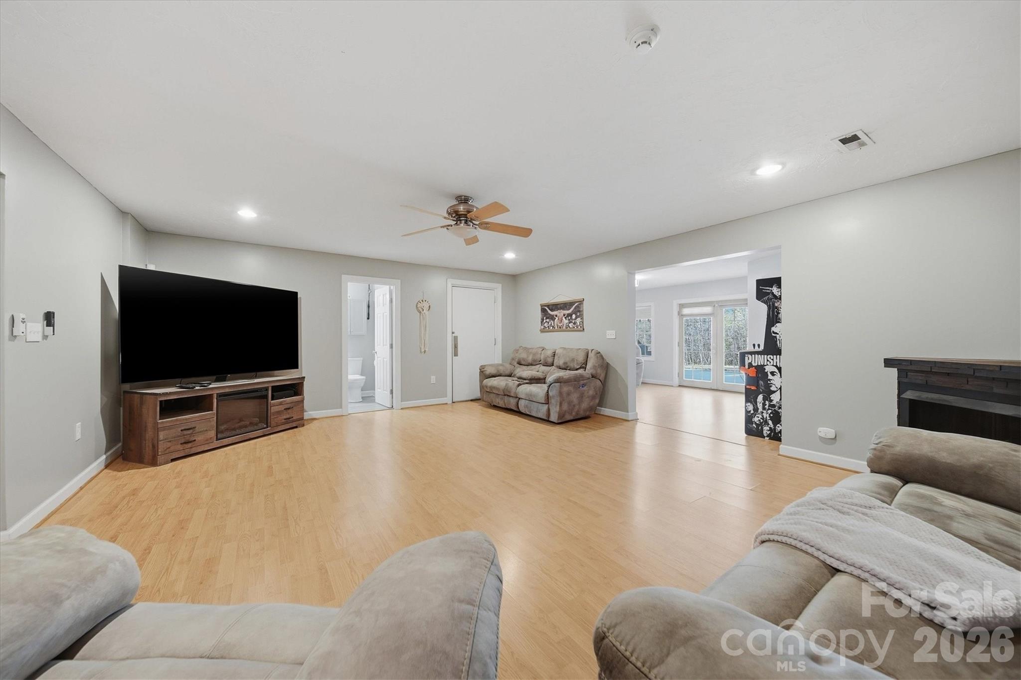 2555 Knox Landing Road — Connelly Springs