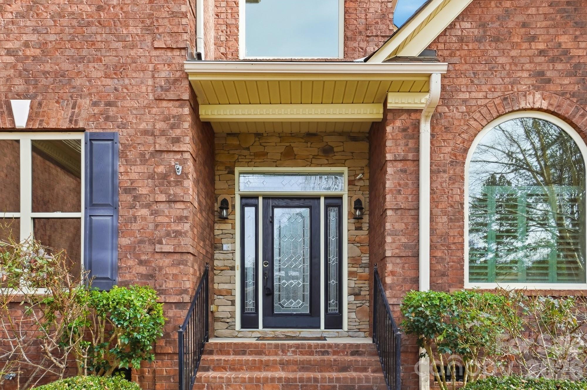 160 Arrow Point Lane — Davidson