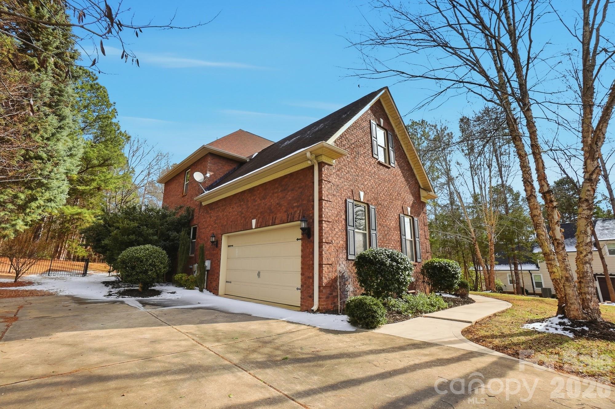 160 Arrow Point Lane — Davidson