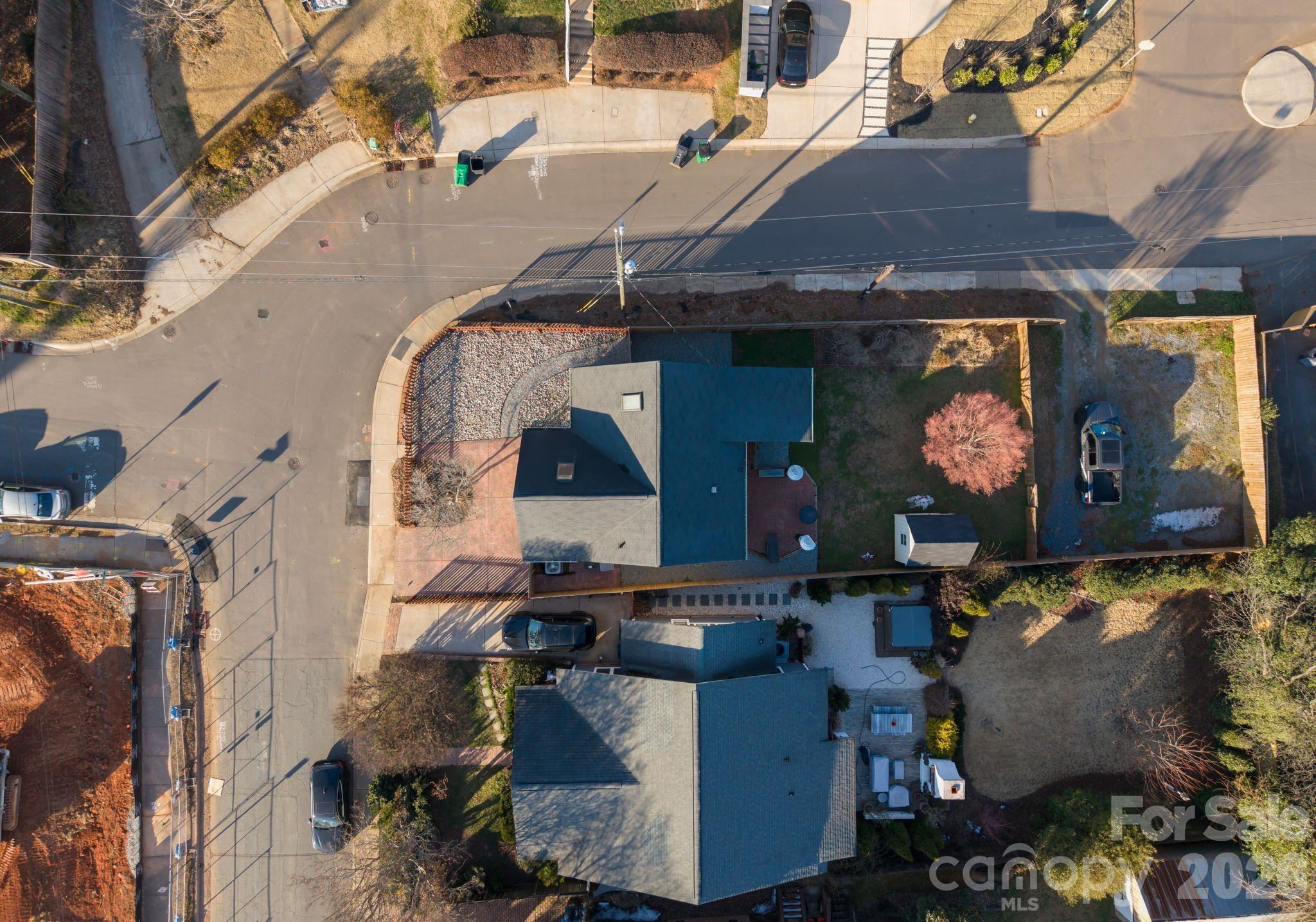 1424 Nandina Street — Charlotte