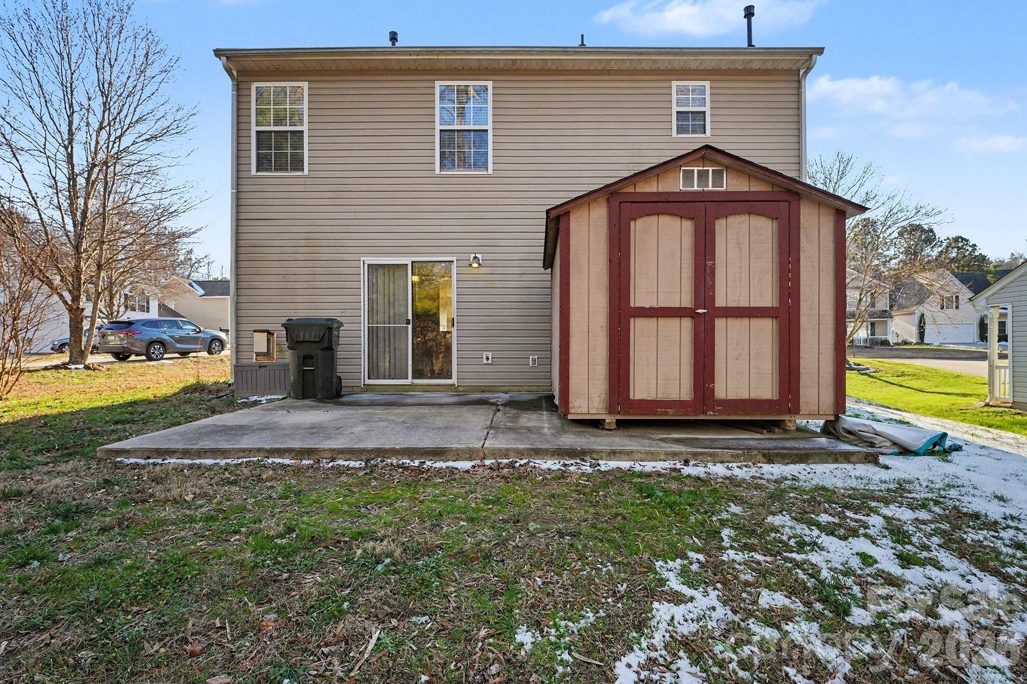 534 Canopy Court — Clover