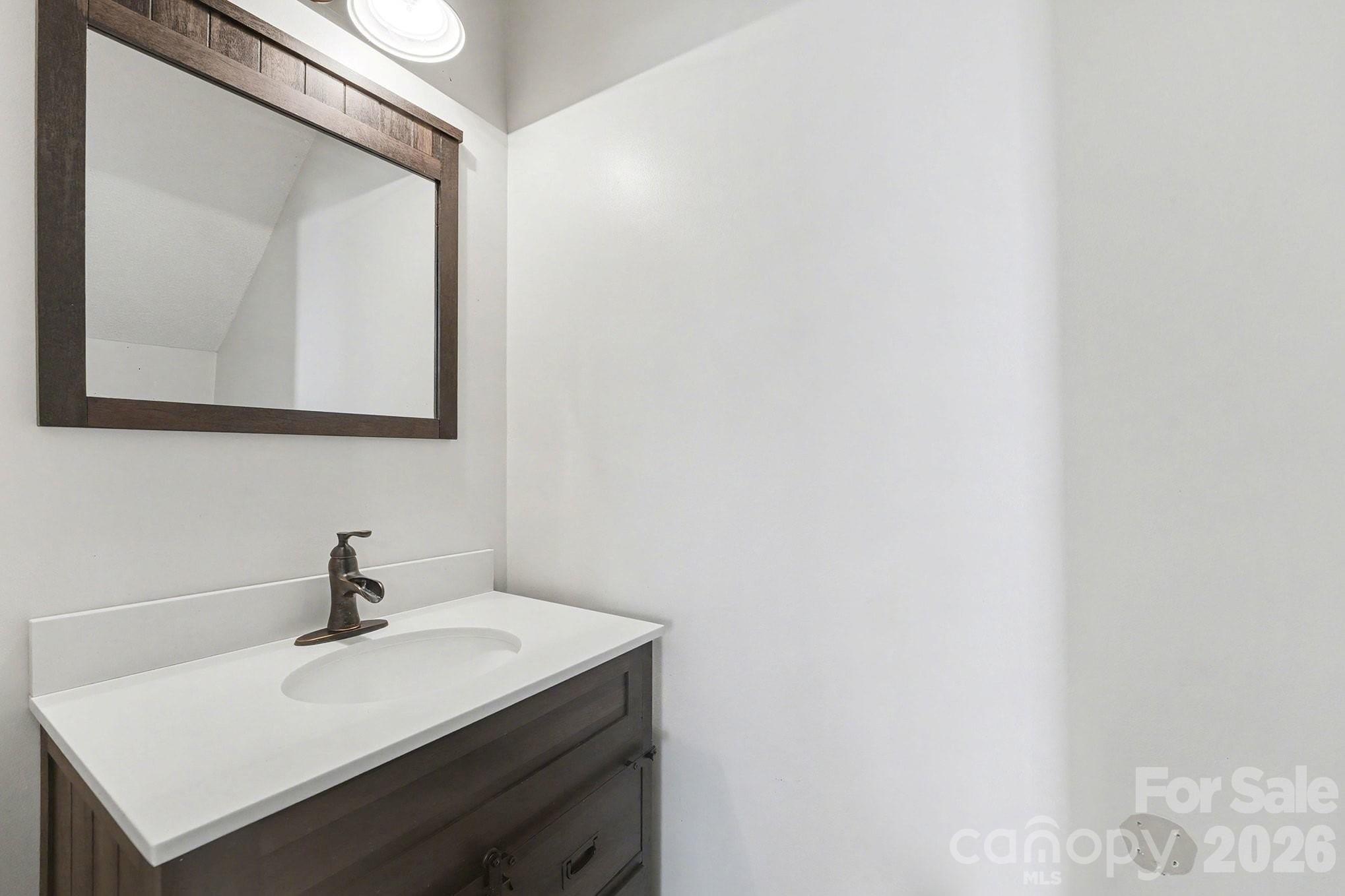 534 Canopy Court — Clover