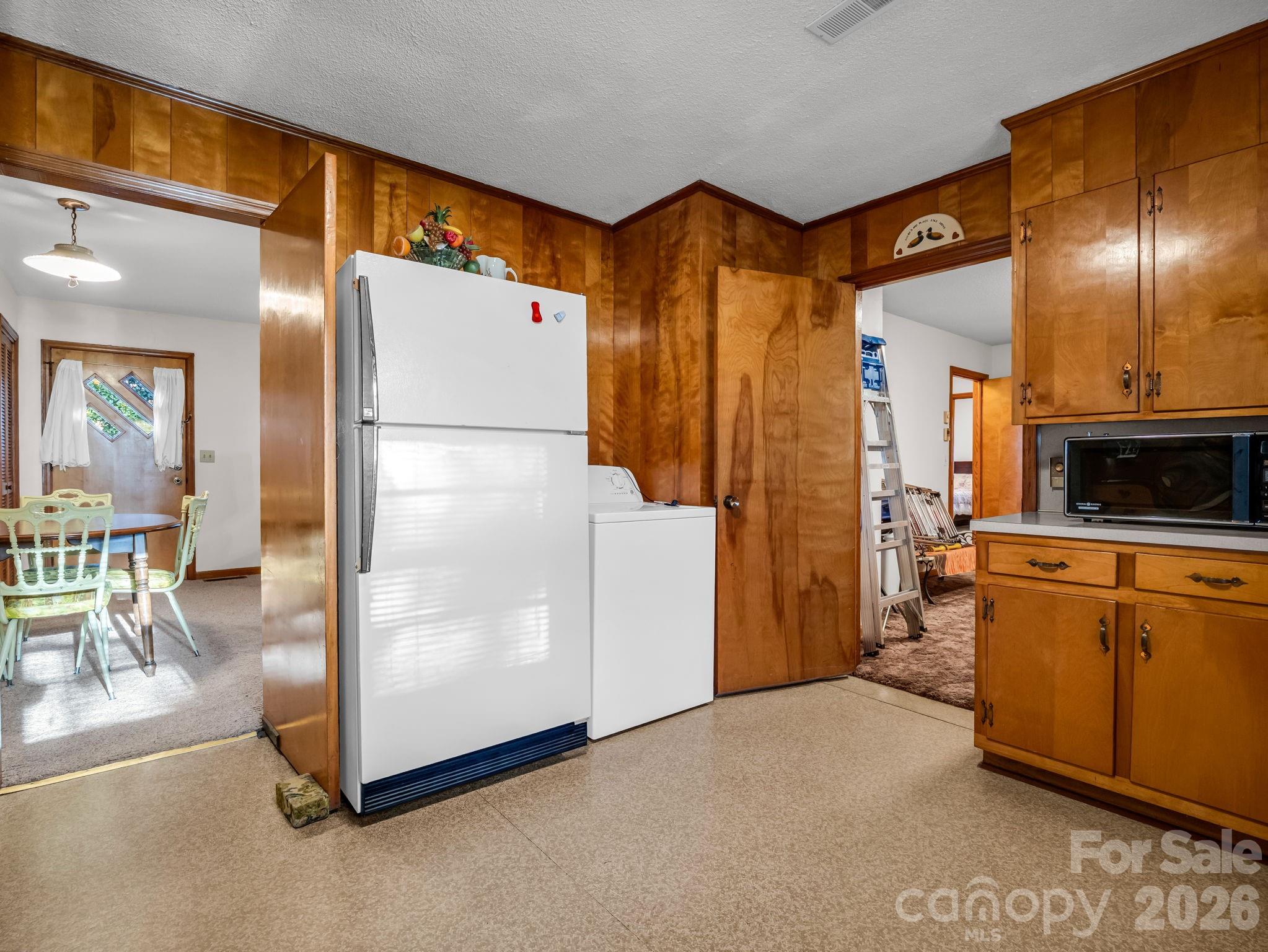 160 Puzzle Creek Road — Bostic