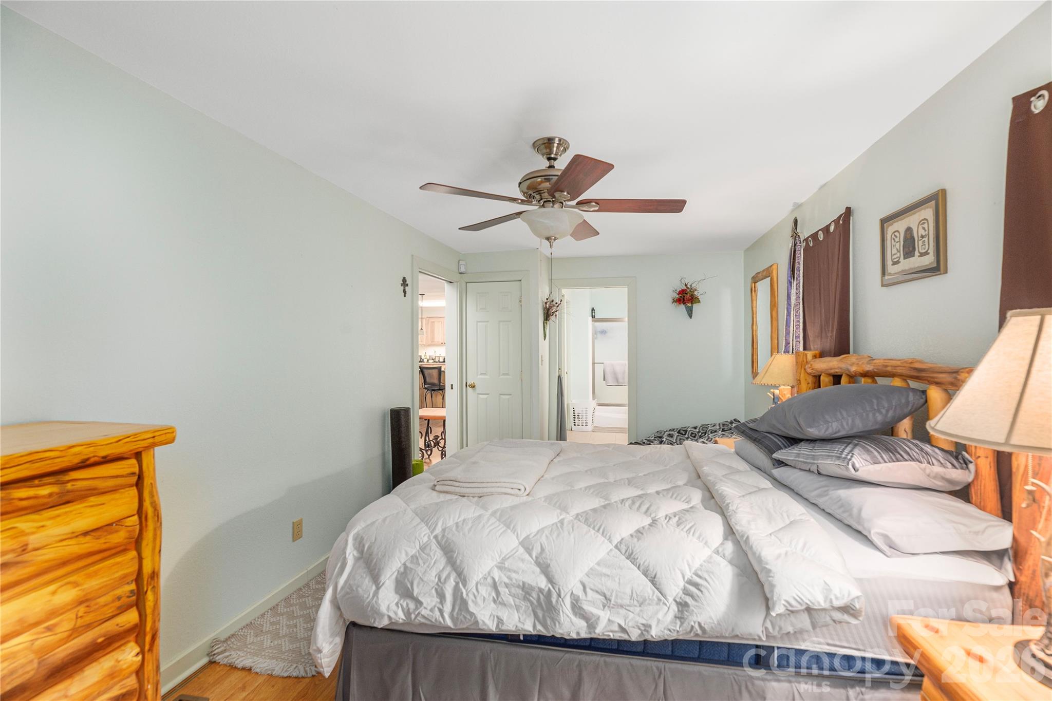 12 Bear Cove Lane — Bryson City