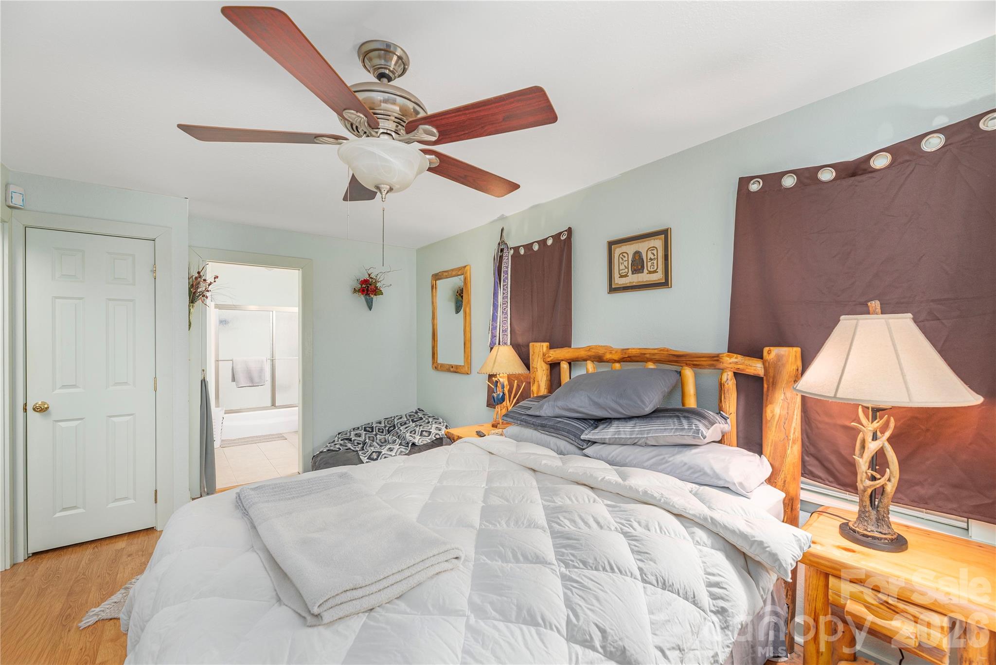 12 Bear Cove Lane — Bryson City