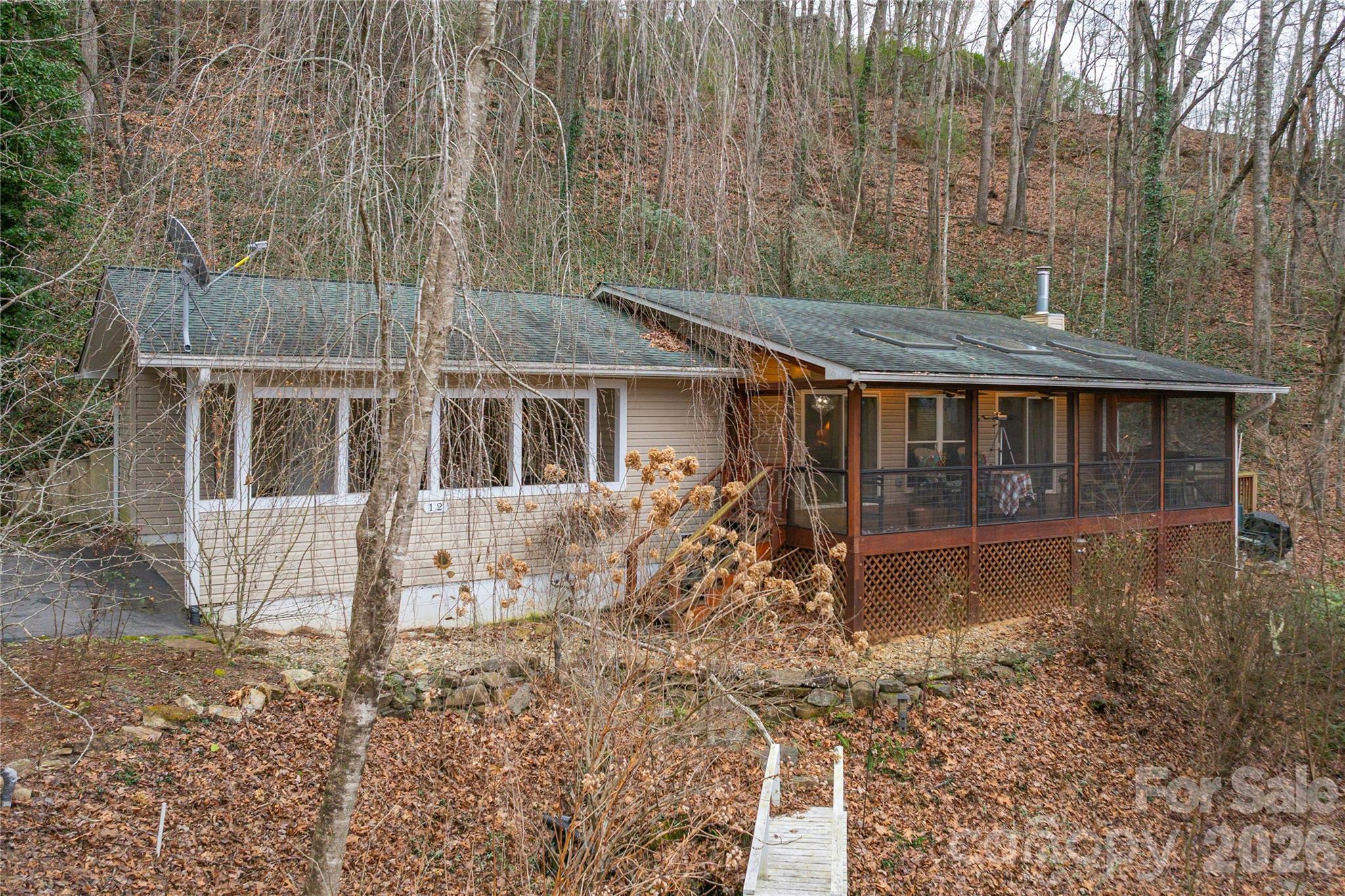 12 Bear Cove Lane — Bryson City
