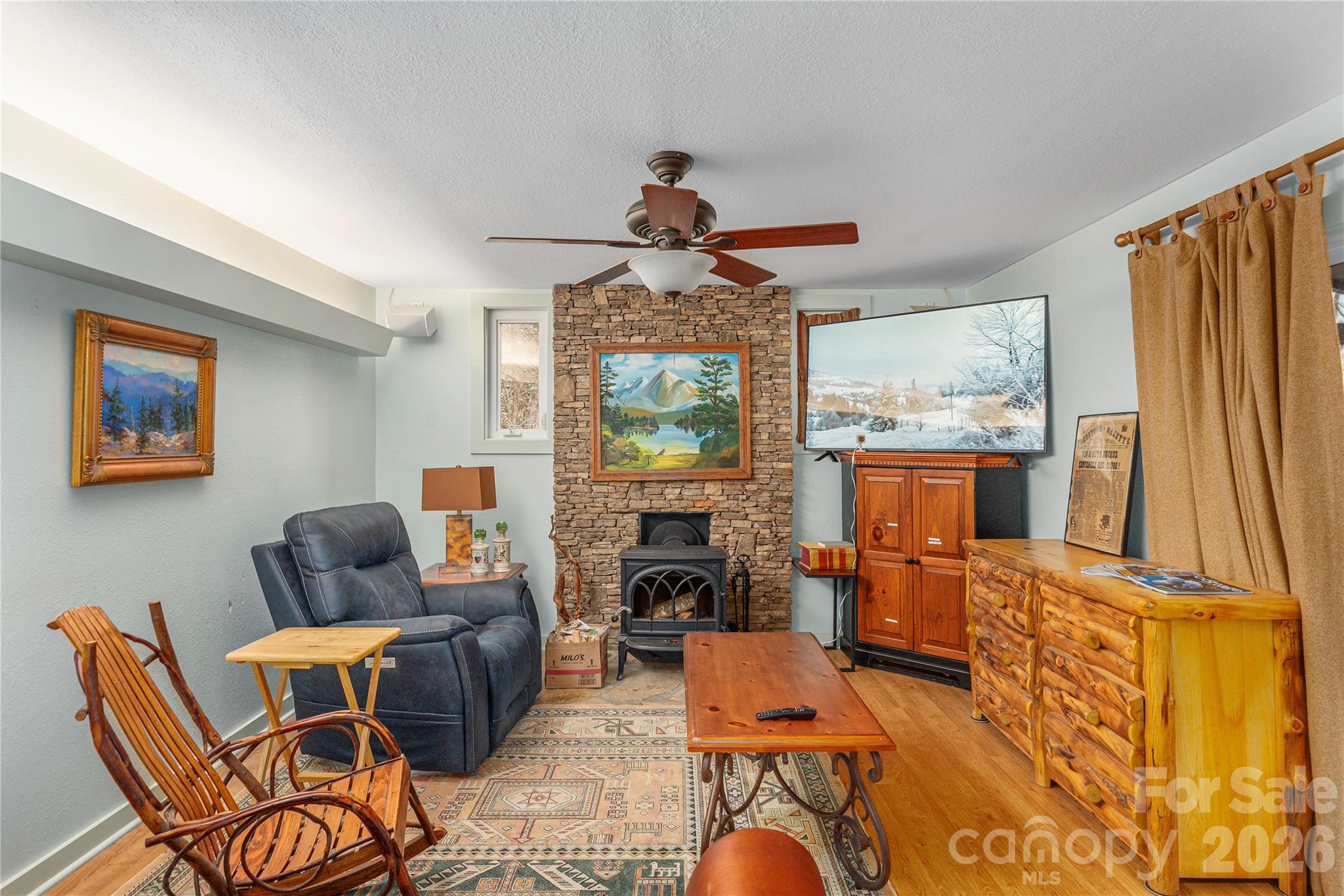 12 Bear Cove Lane — Bryson City