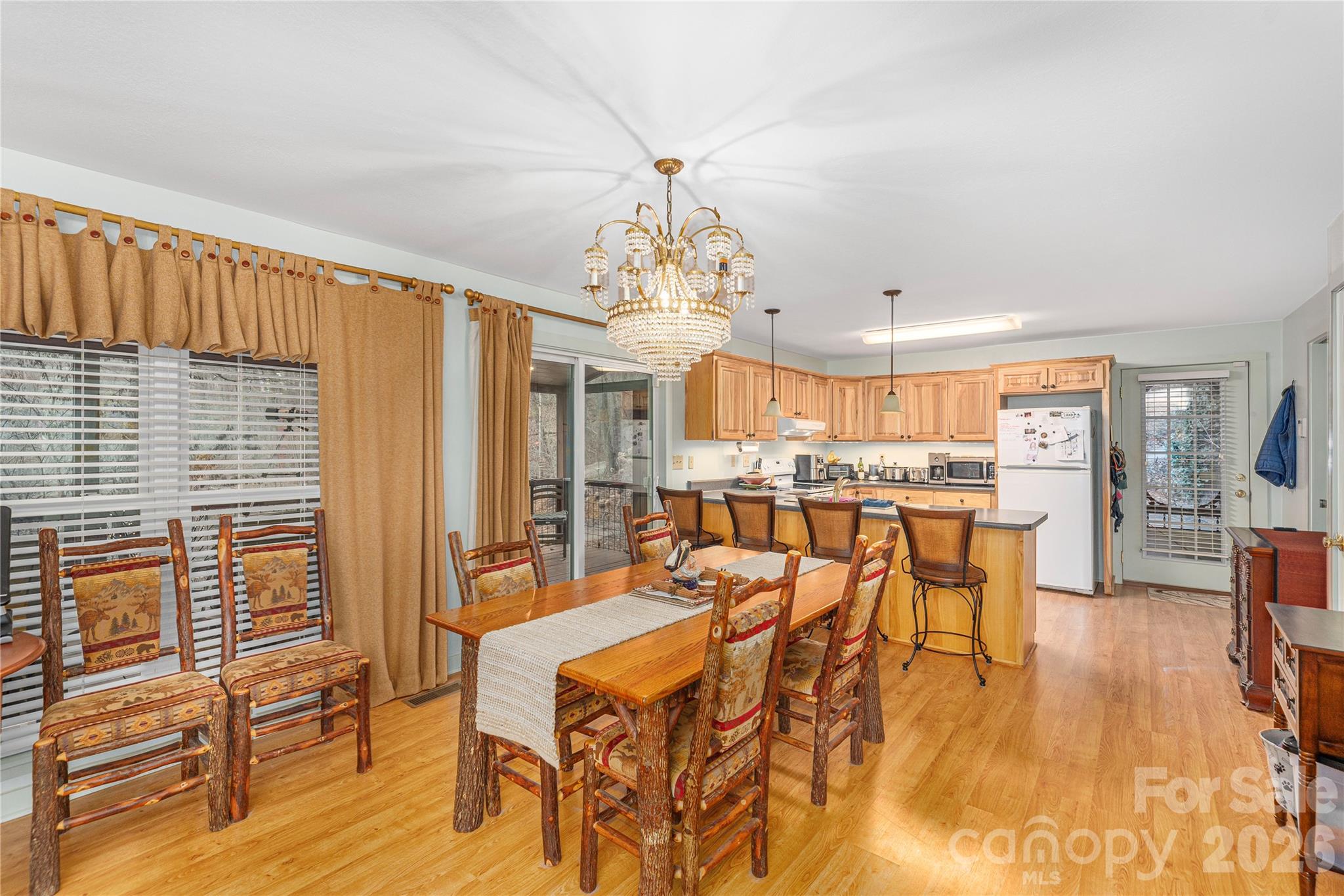 12 Bear Cove Lane — Bryson City