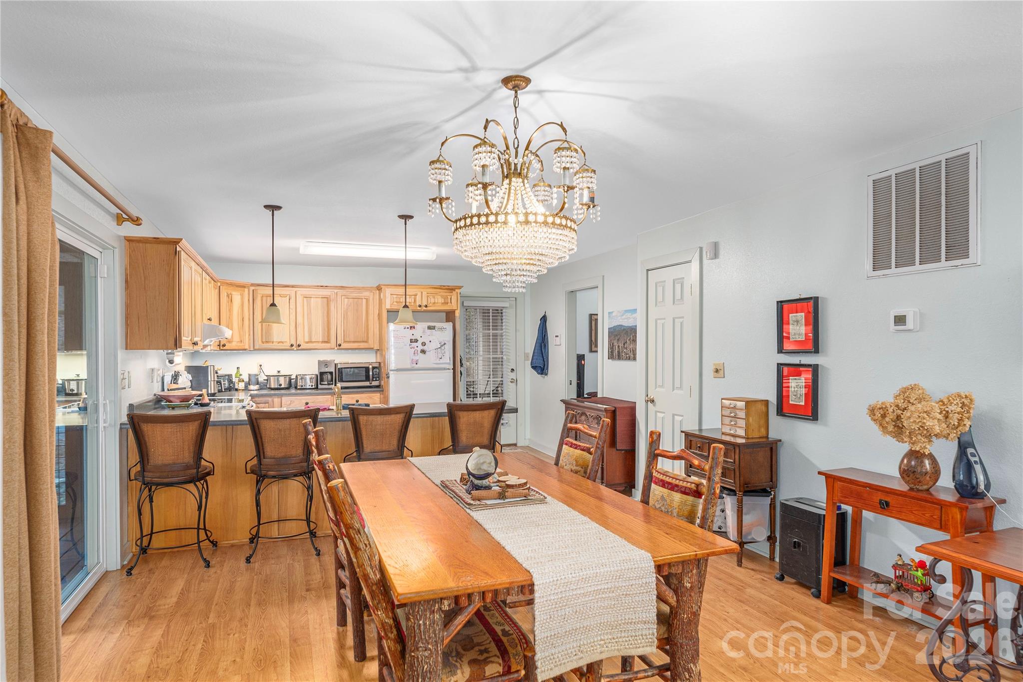 12 Bear Cove Lane — Bryson City