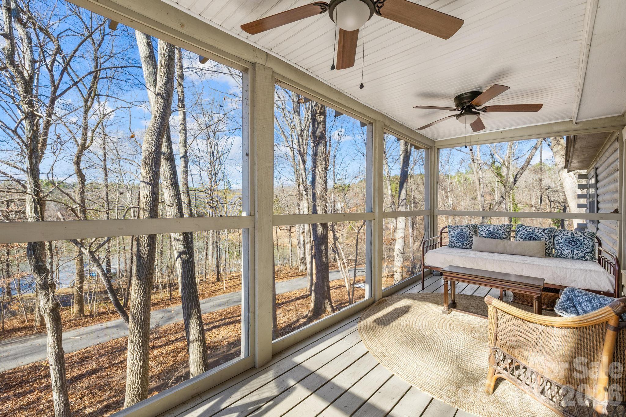 294 Carroll Cove — Clover