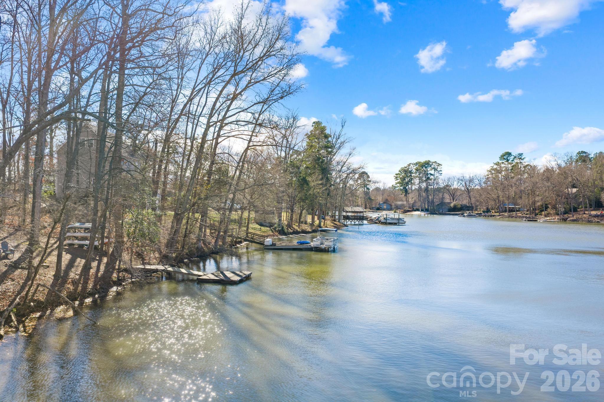 294 Carroll Cove — Clover