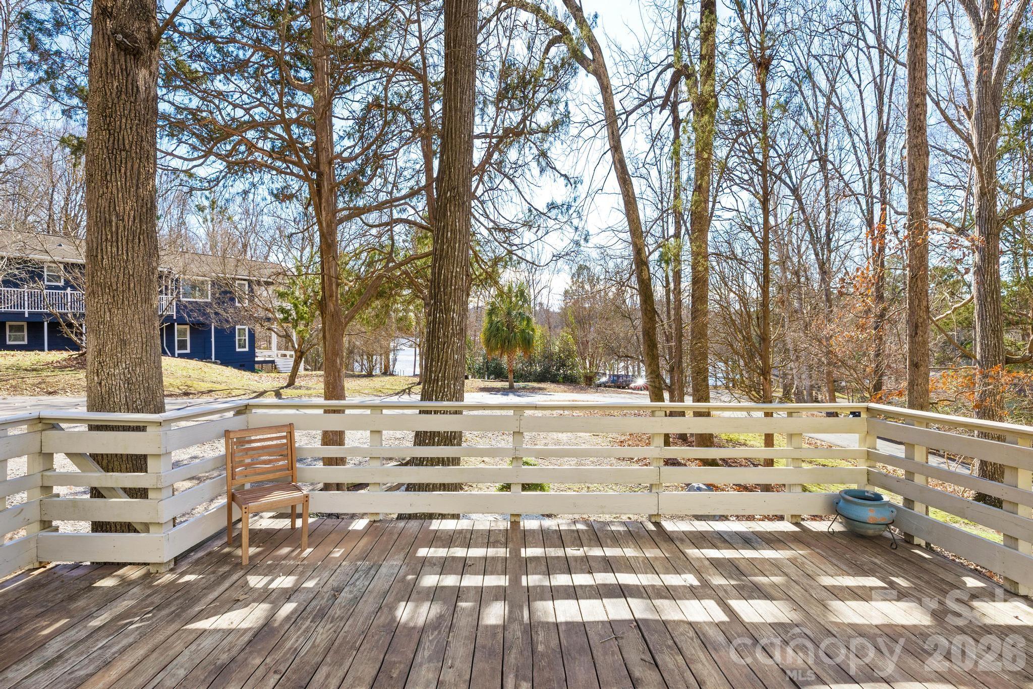 294 Carroll Cove — Clover