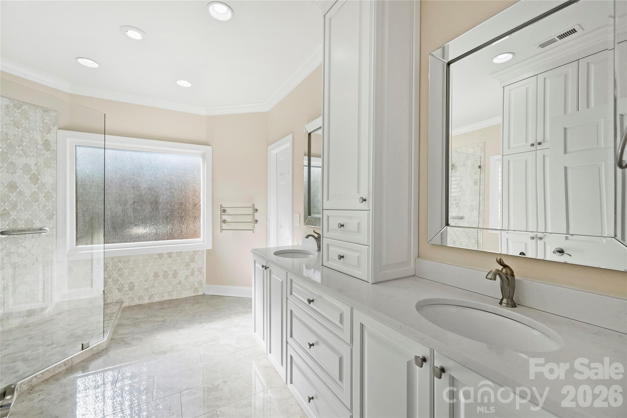 5242 Colony Road — Charlotte