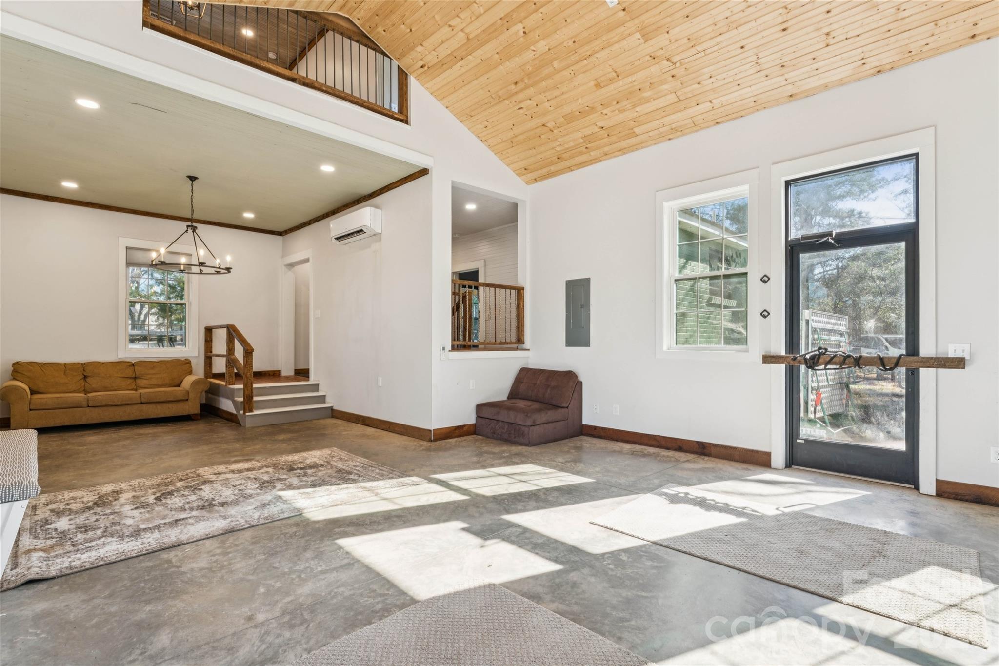 10799 Poplar Tent Road — Huntersville