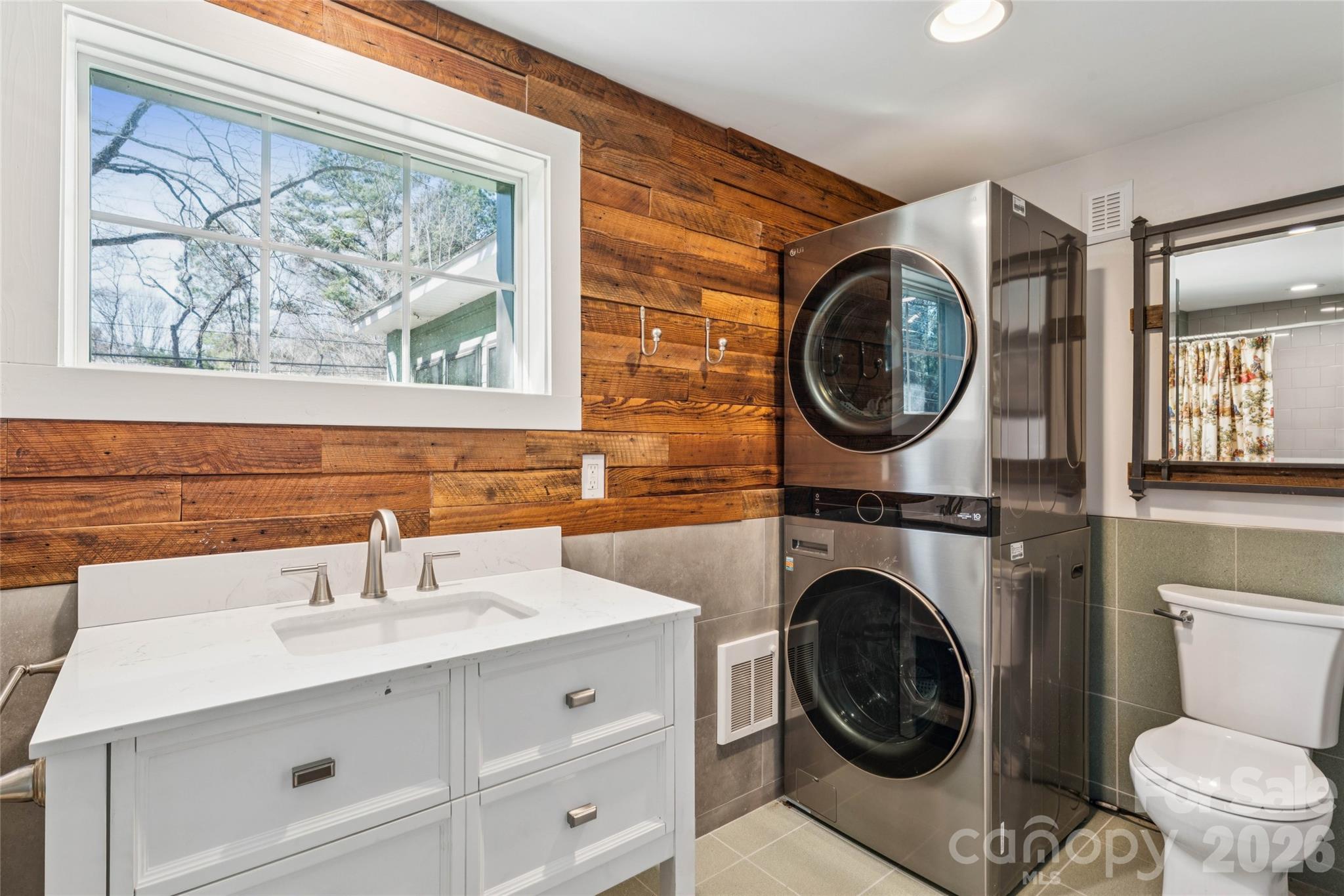 10799 Poplar Tent Road — Huntersville