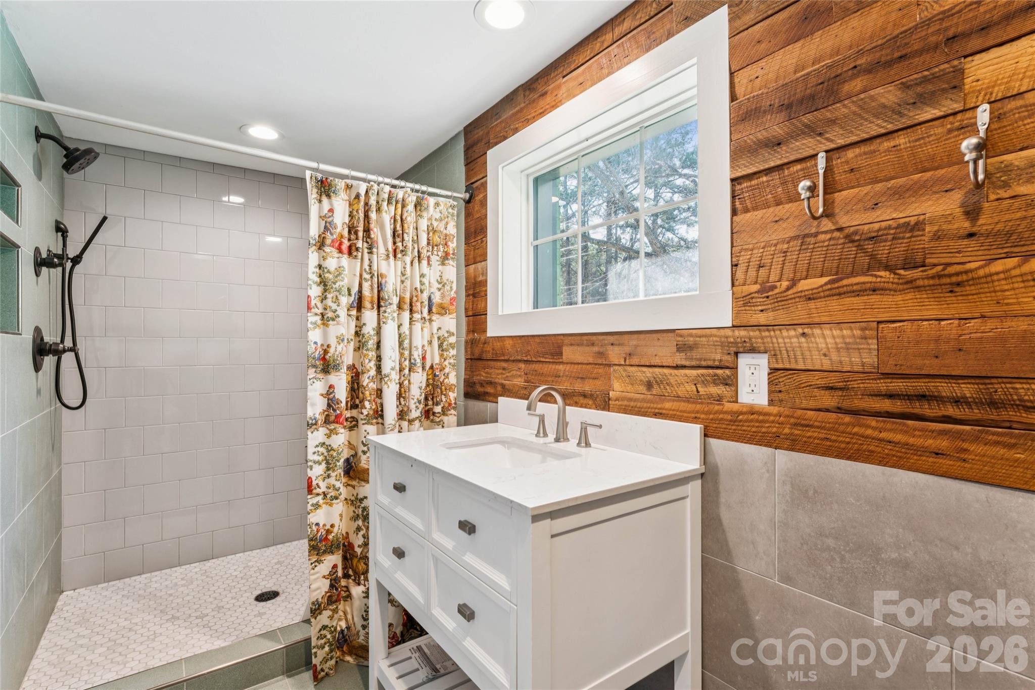 10799 Poplar Tent Road — Huntersville
