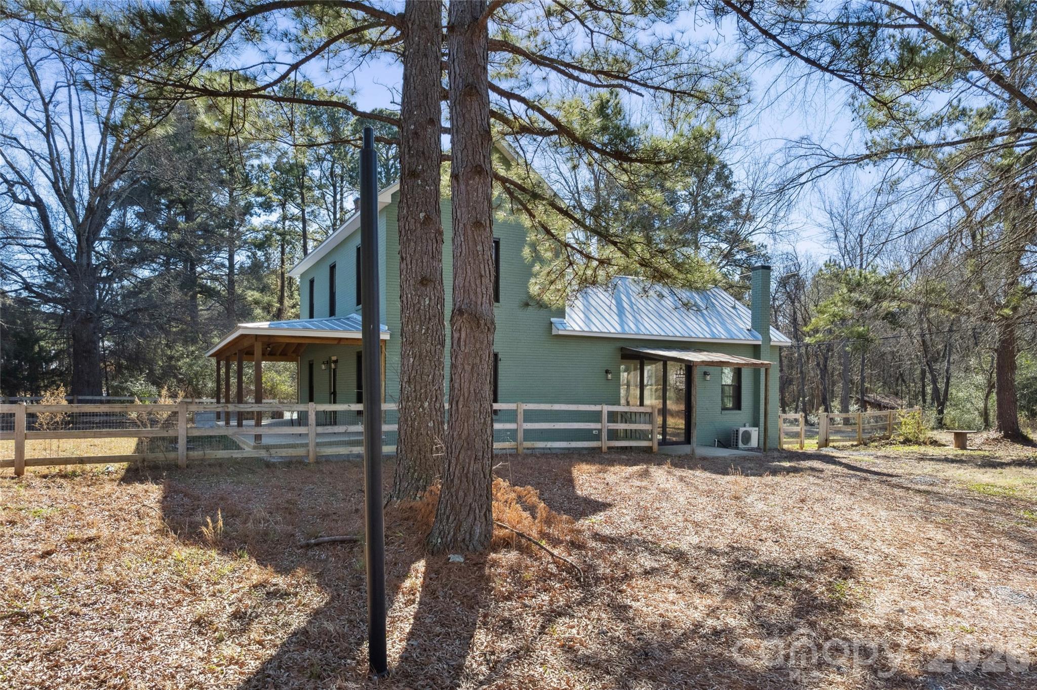 10799 Poplar Tent Road — Huntersville