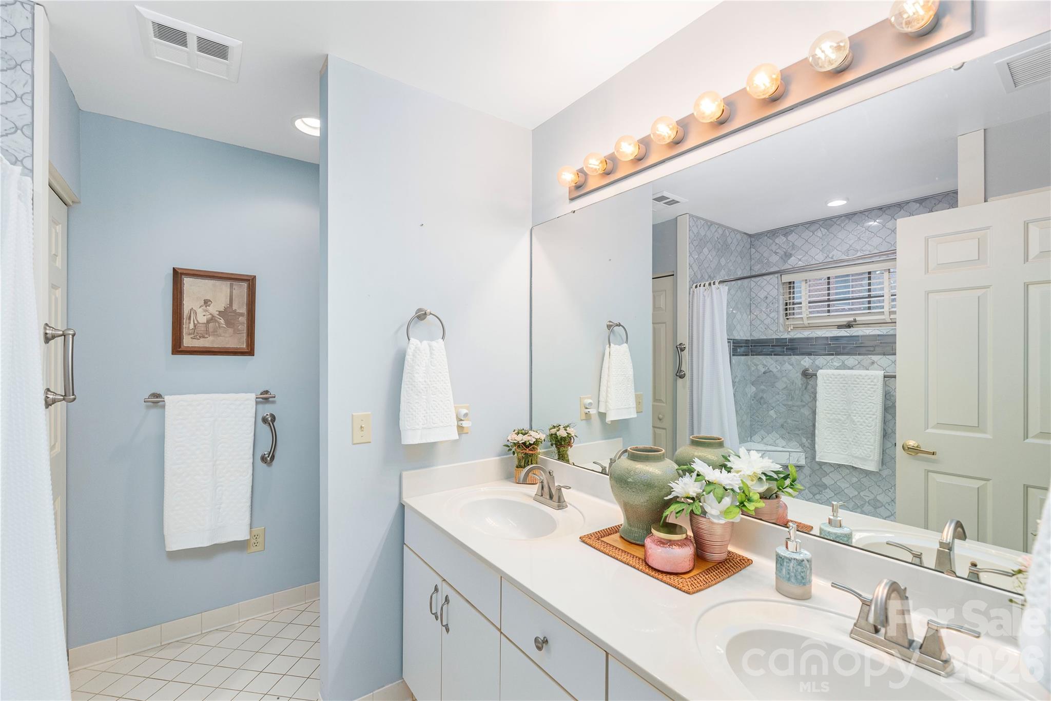 1465 S Lakeshore Drive #D-2 — Lake Junaluska