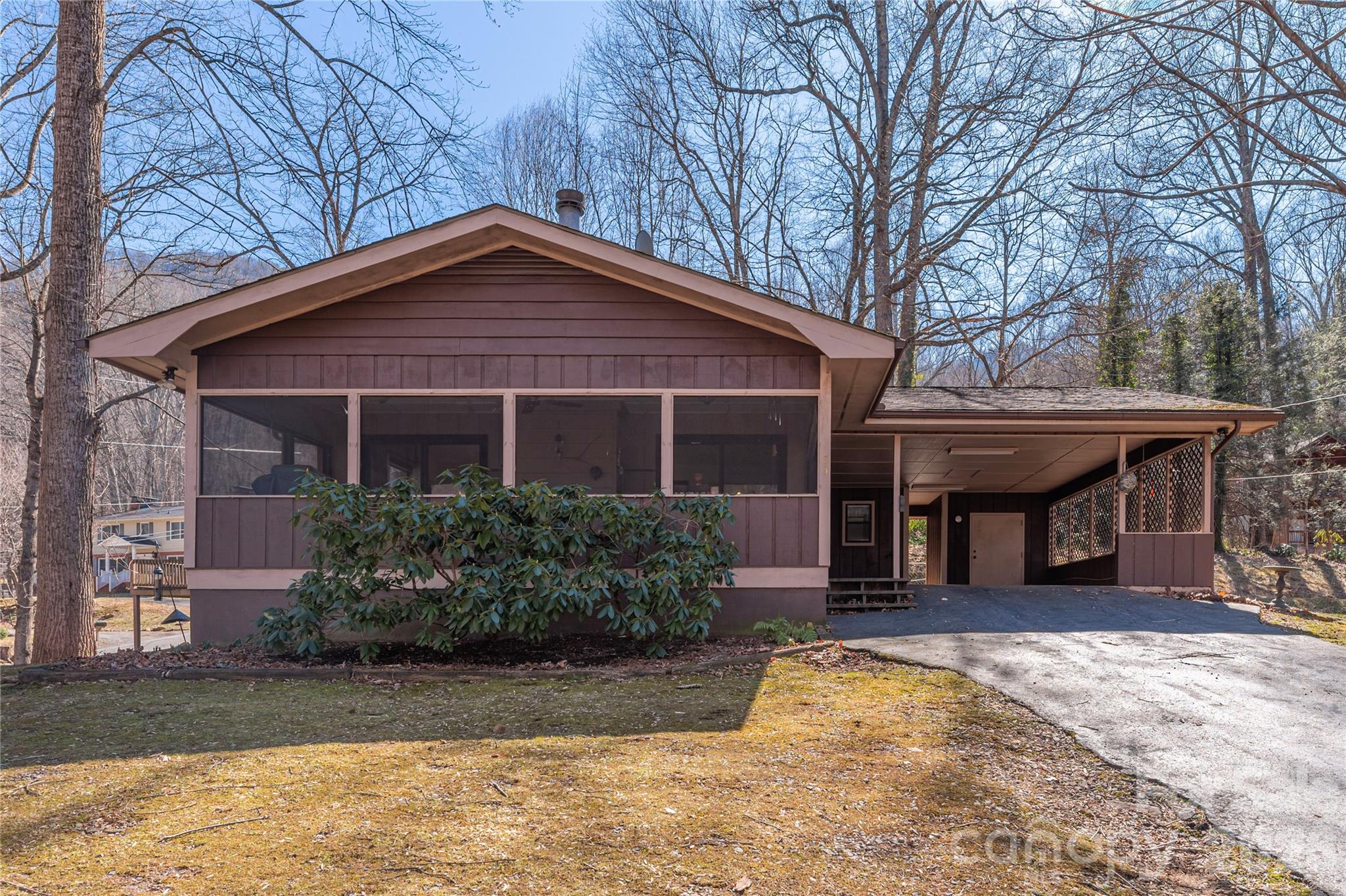 33 Ash Drive — Maggie Valley
