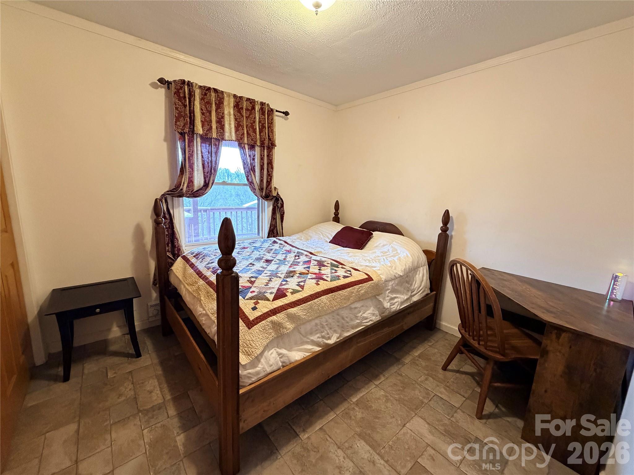 2778 Mule Stomp Road — Hot Springs