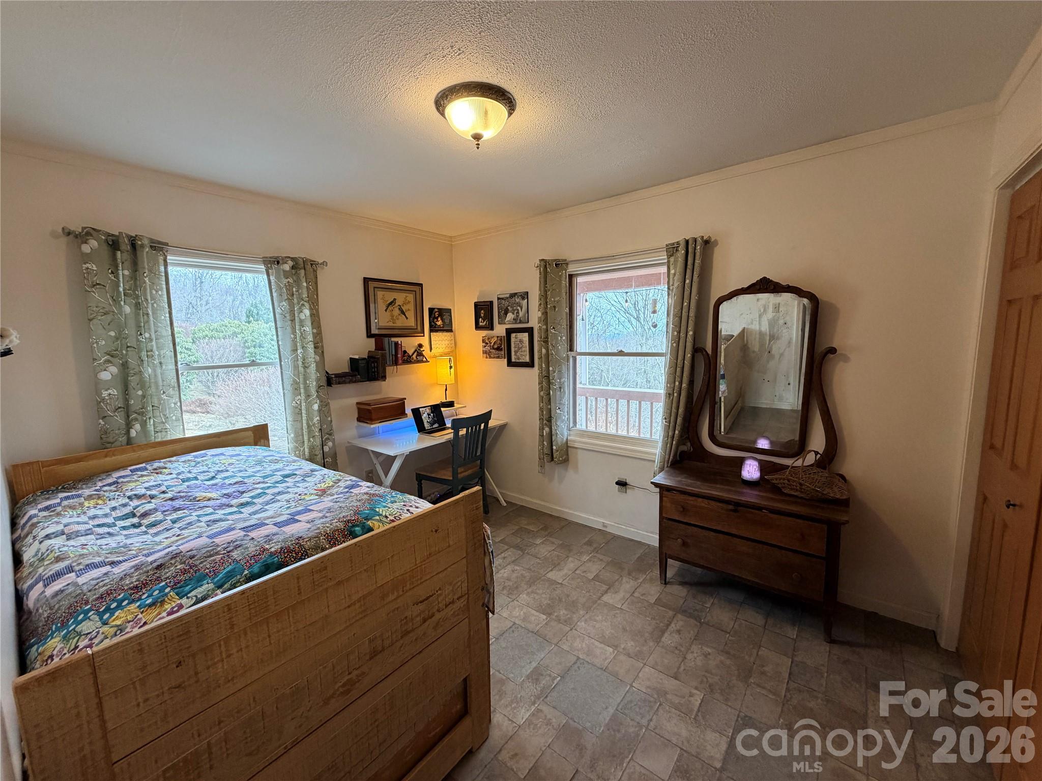 2778 Mule Stomp Road — Hot Springs