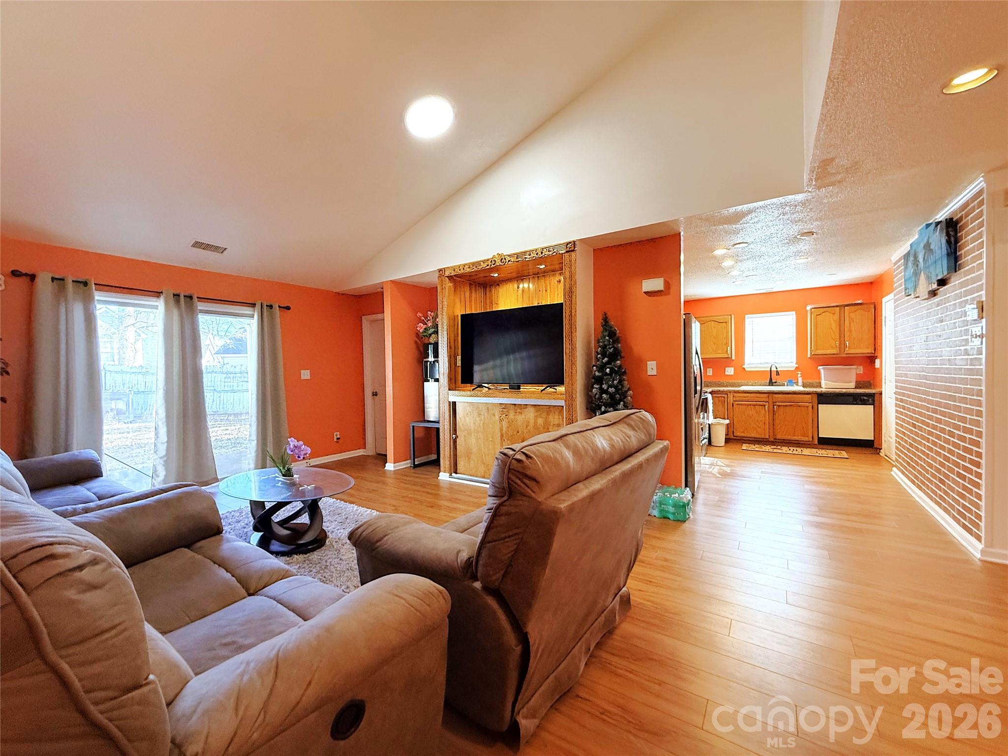 7333 Rosehall Drive — Charlotte