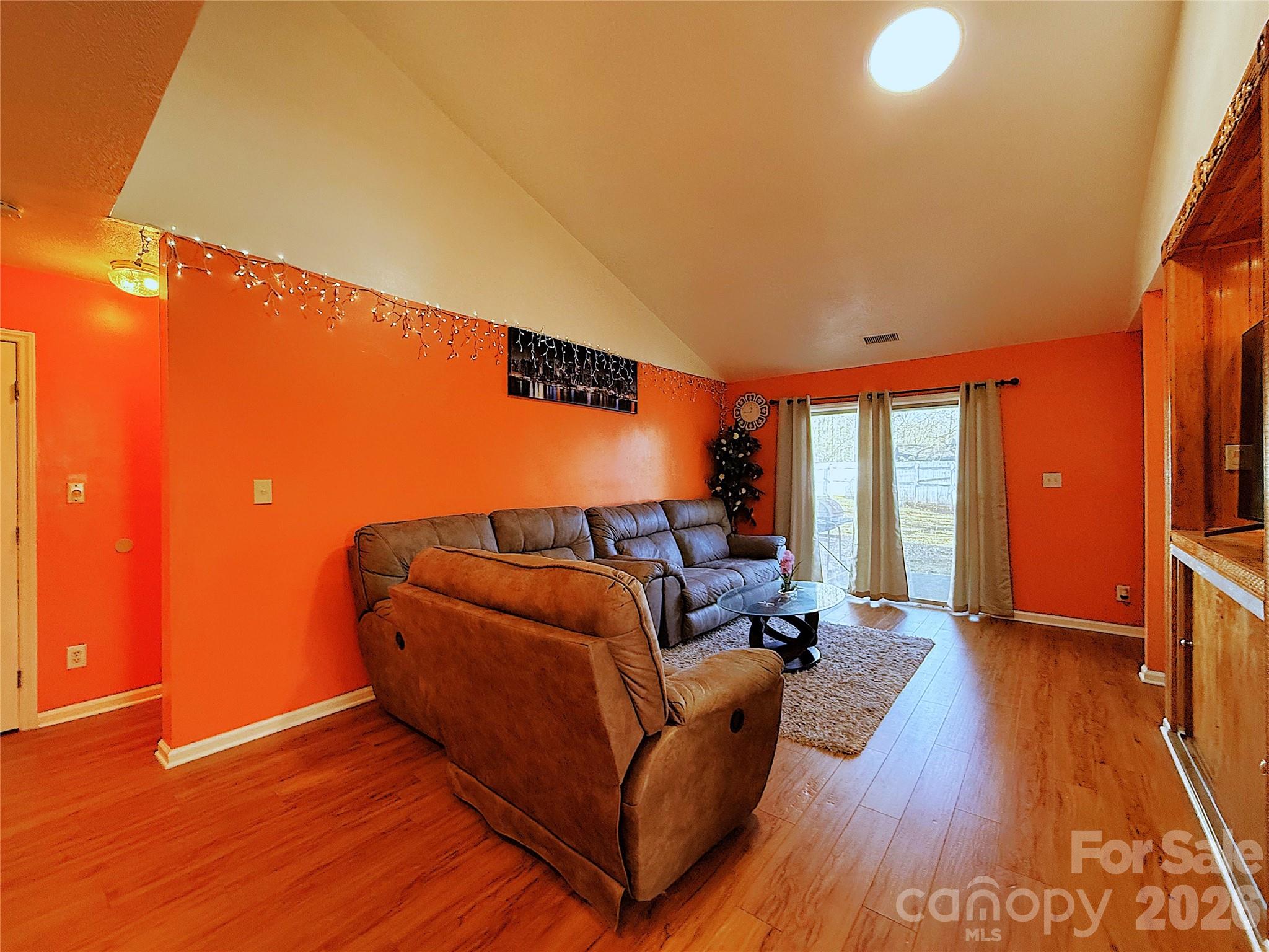 7333 Rosehall Drive — Charlotte