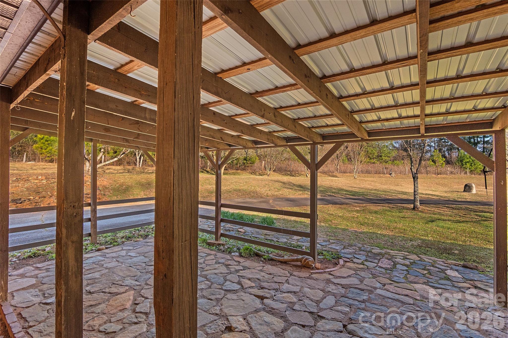 591 Landrum Road — Columbus