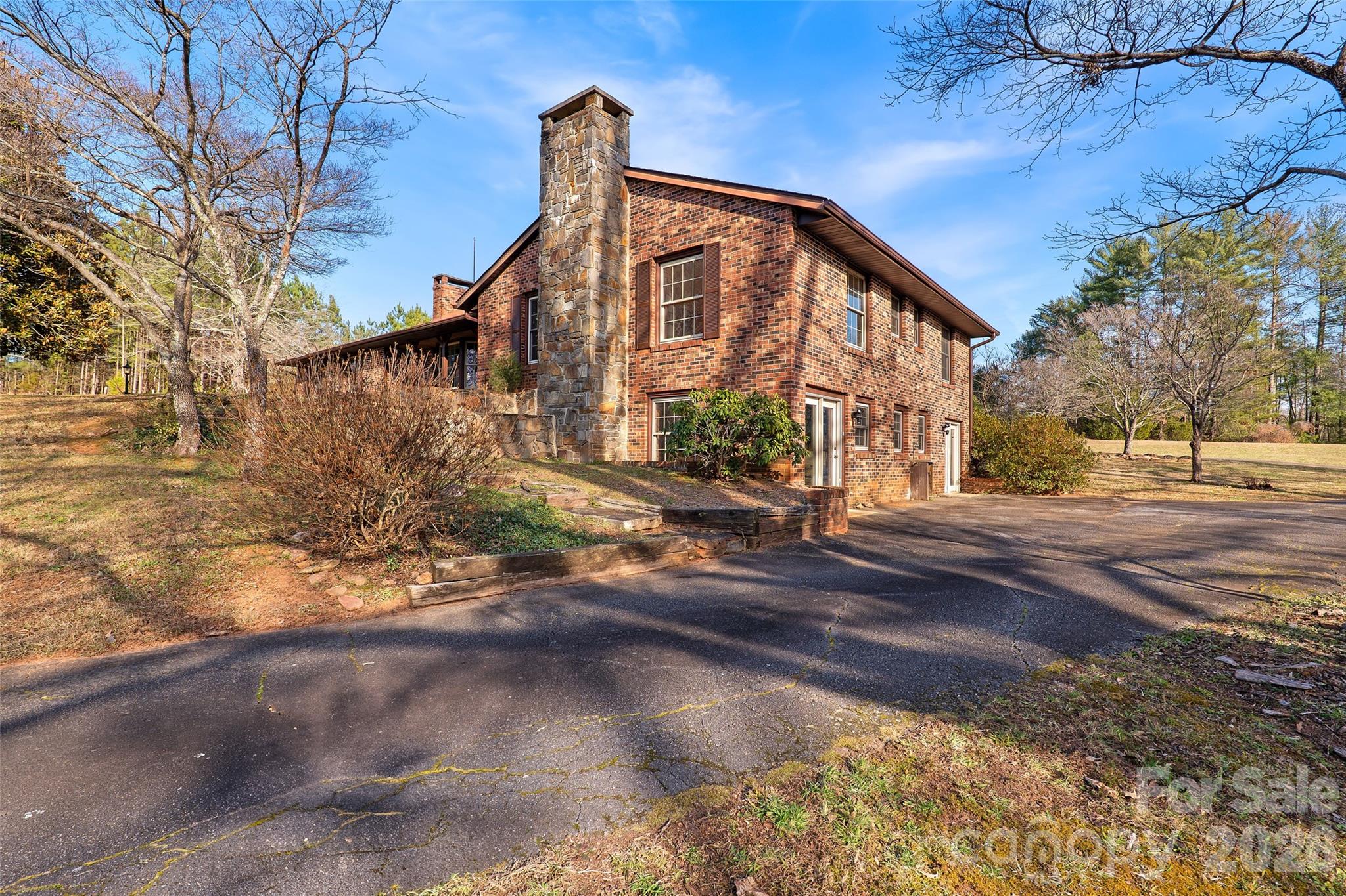 591 Landrum Road — Columbus