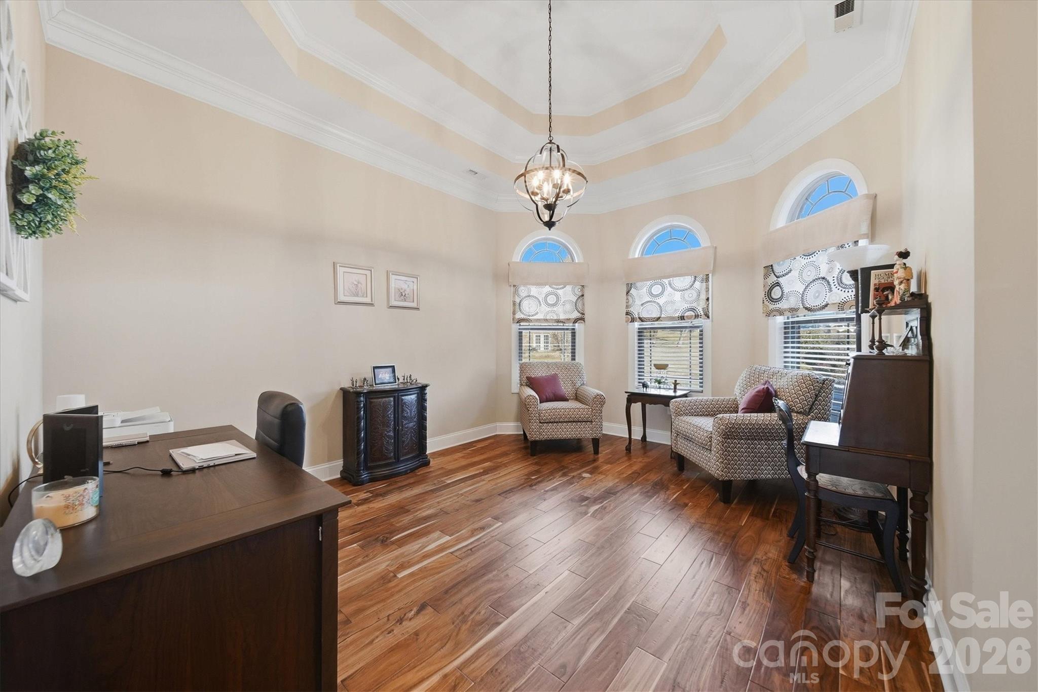1743 Whitewater Court — Hickory