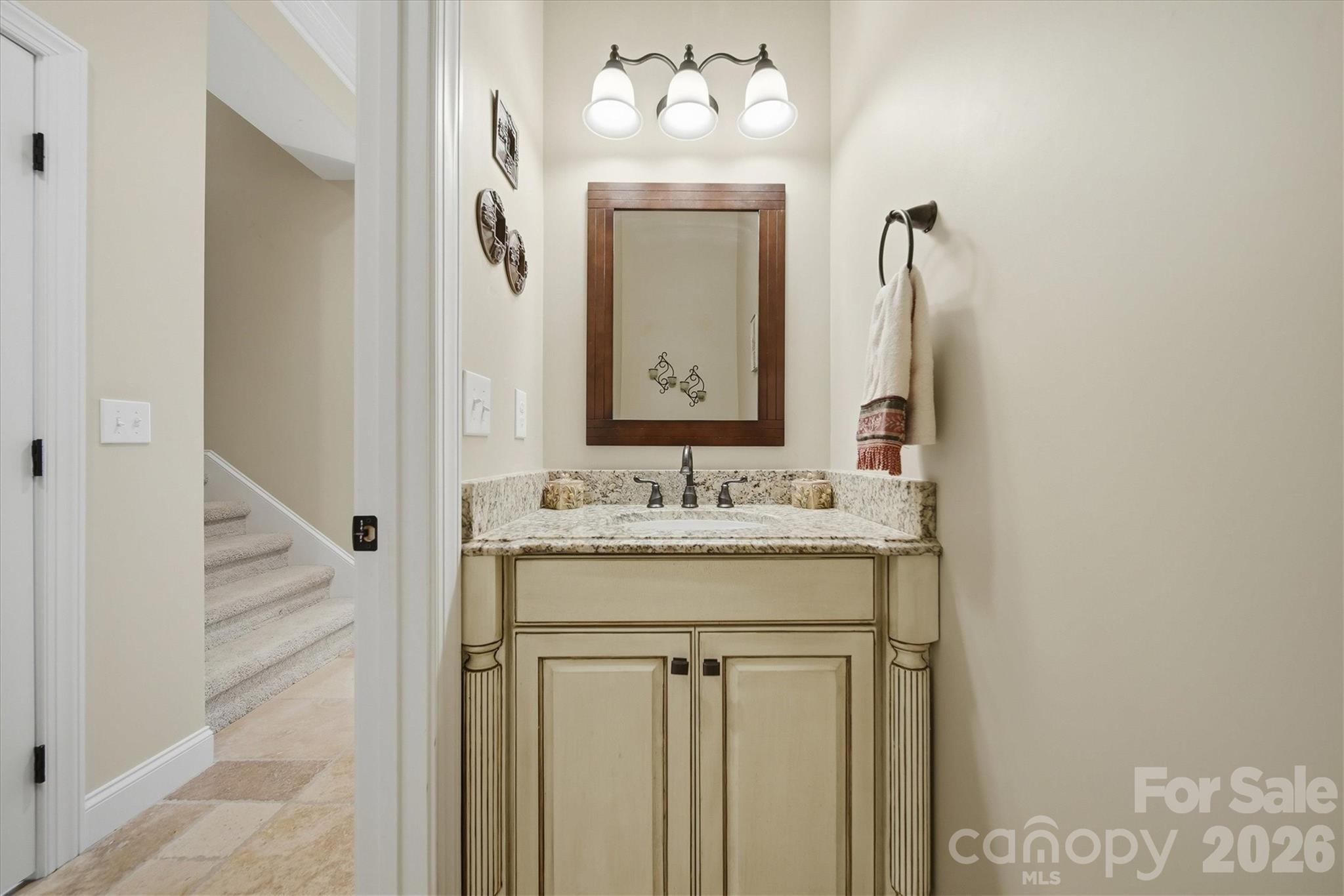 1743 Whitewater Court — Hickory