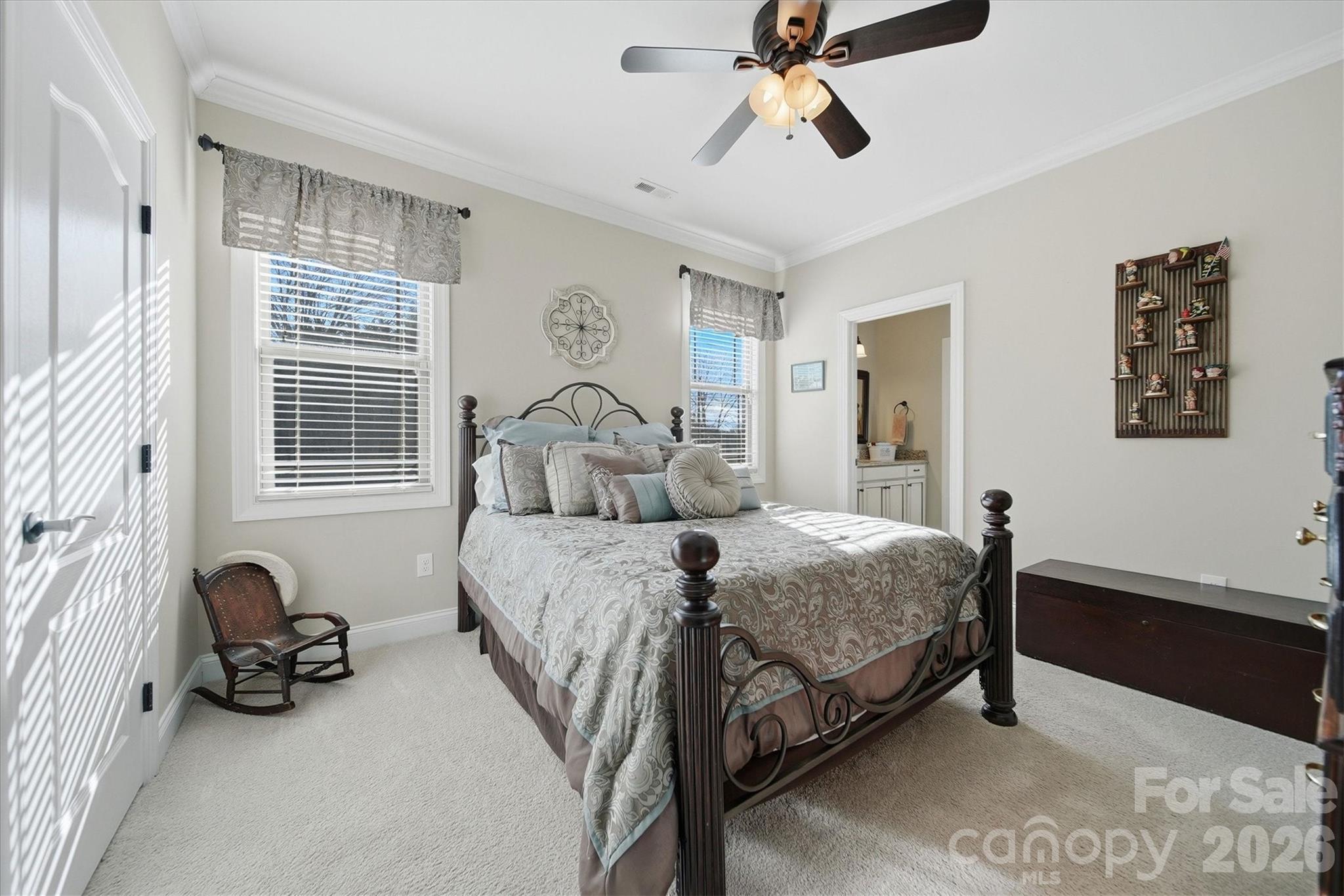 1743 Whitewater Court — Hickory